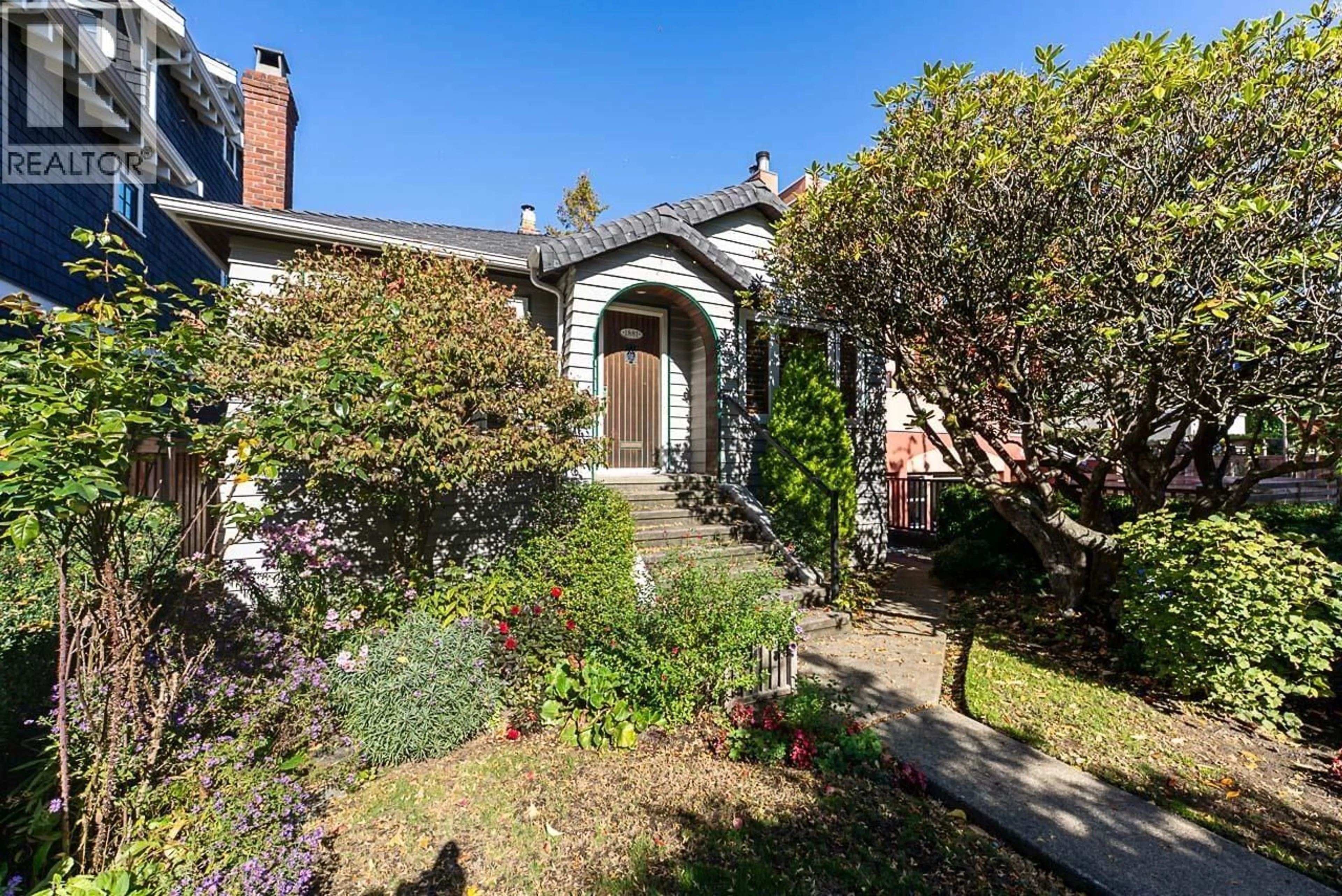 Unknown for 1881 WHYTE AVENUE, Vancouver British Columbia V6J1B1