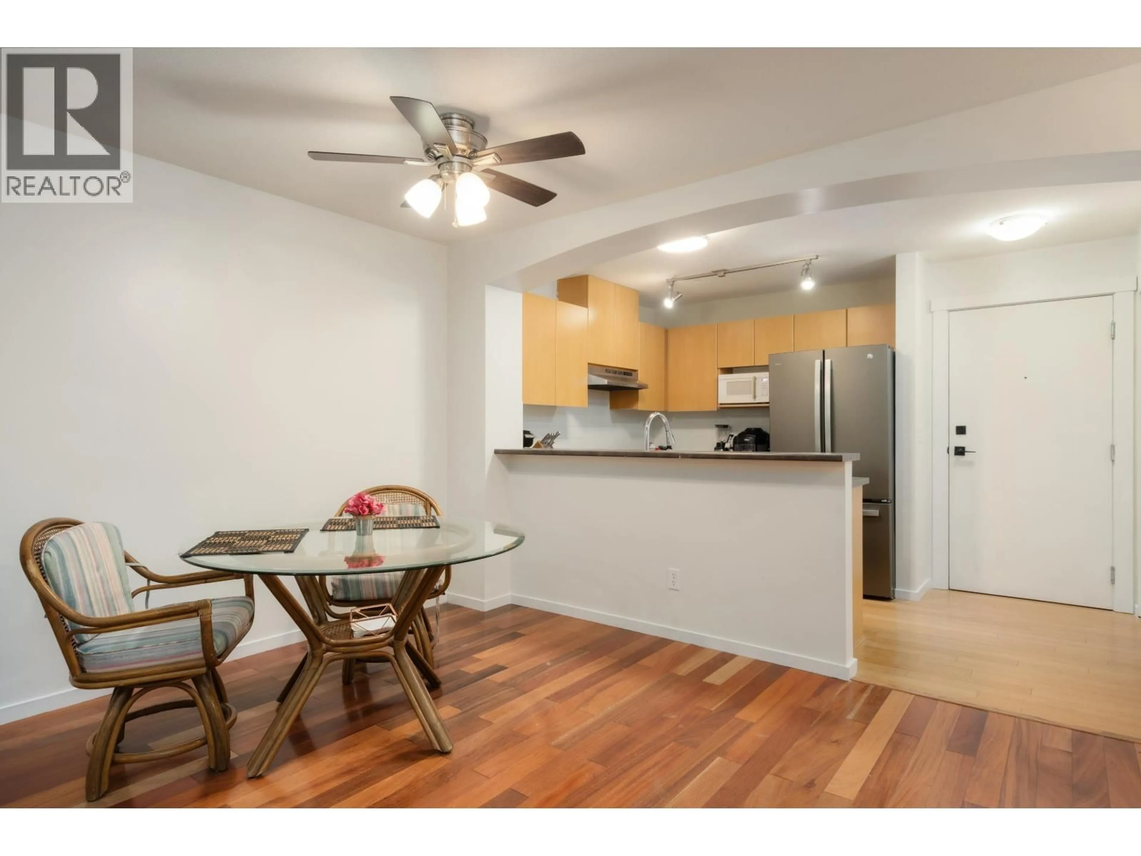 Unknown for 414 - 9319 UNIVERSITY CRESCENT, Burnaby British Columbia V5A4Y5