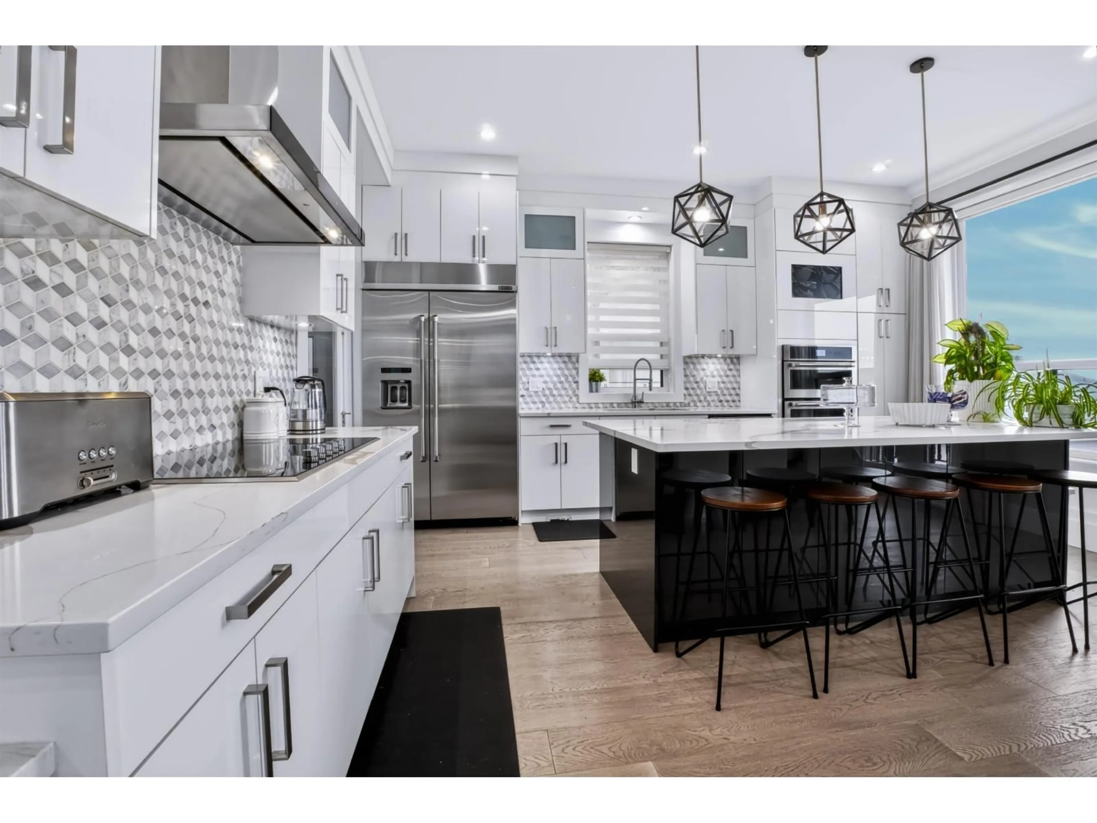 Contemporary kitchen, unknown for 16772 16A AVENUE, Surrey British Columbia V3Z0T3