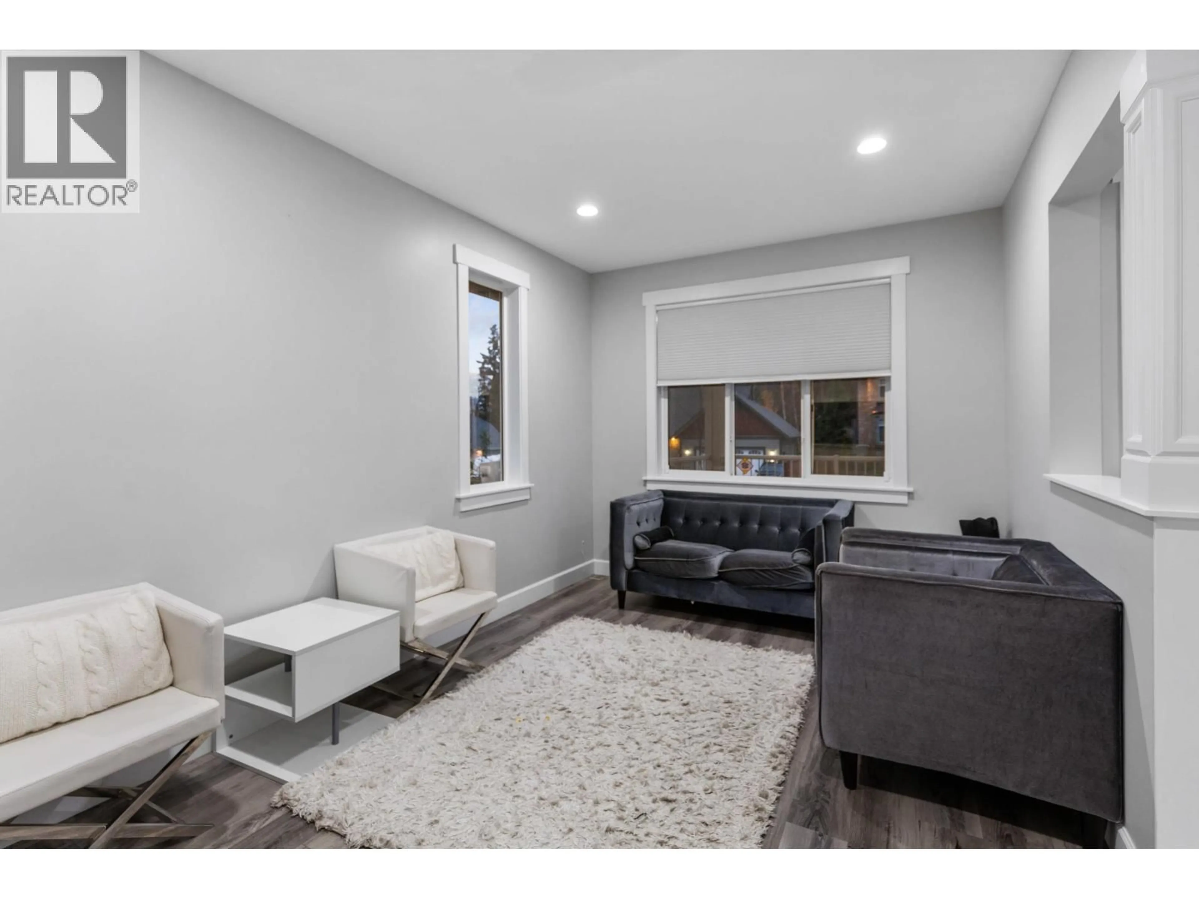 Living room with furniture, unknown for 2794 MAURICE DRIVE, Prince George British Columbia V2N0C8