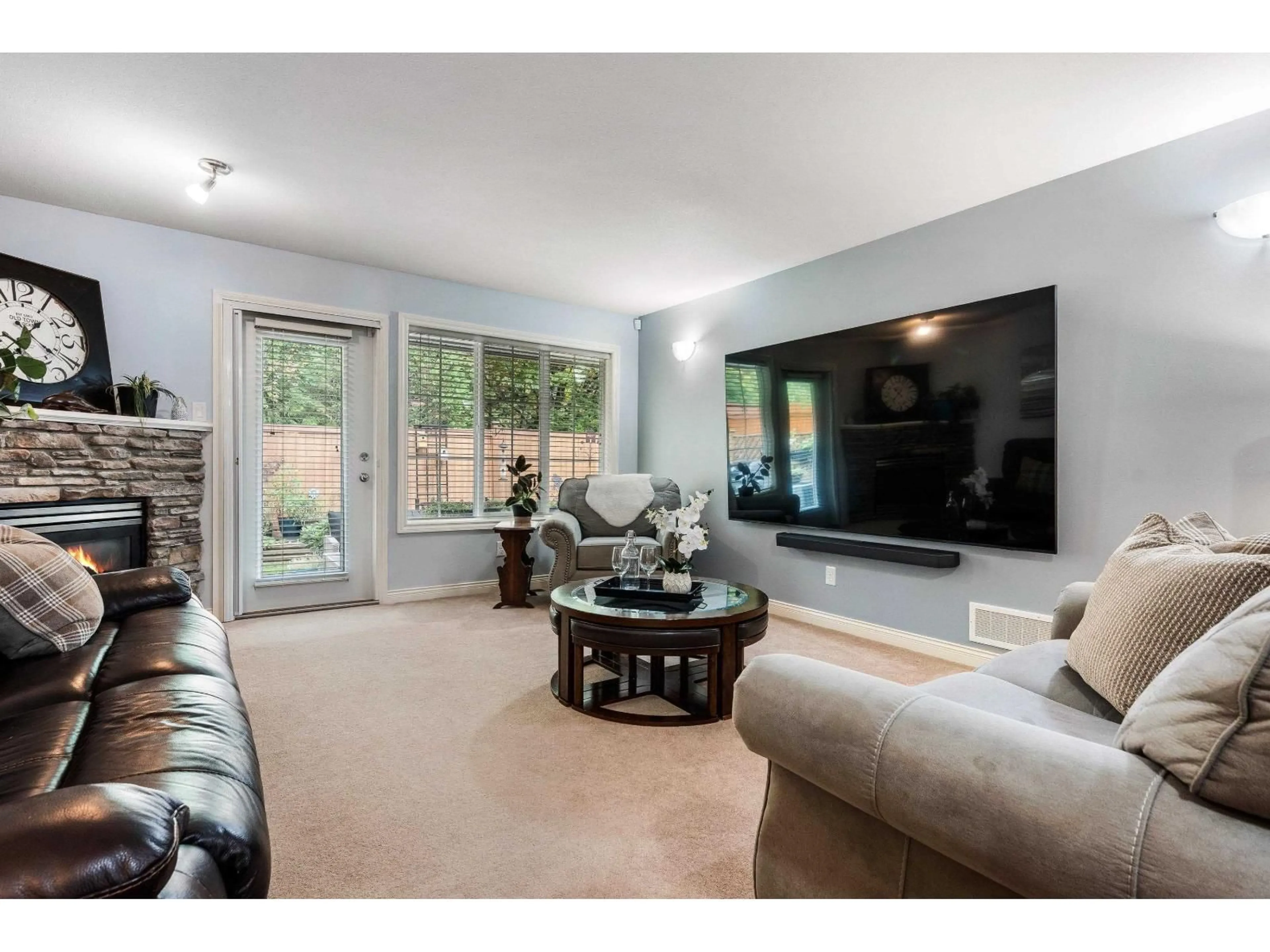 Living room with furniture, unknown for 23 - 1175 7TH AVENUE, Hope British Columbia V0X1L4