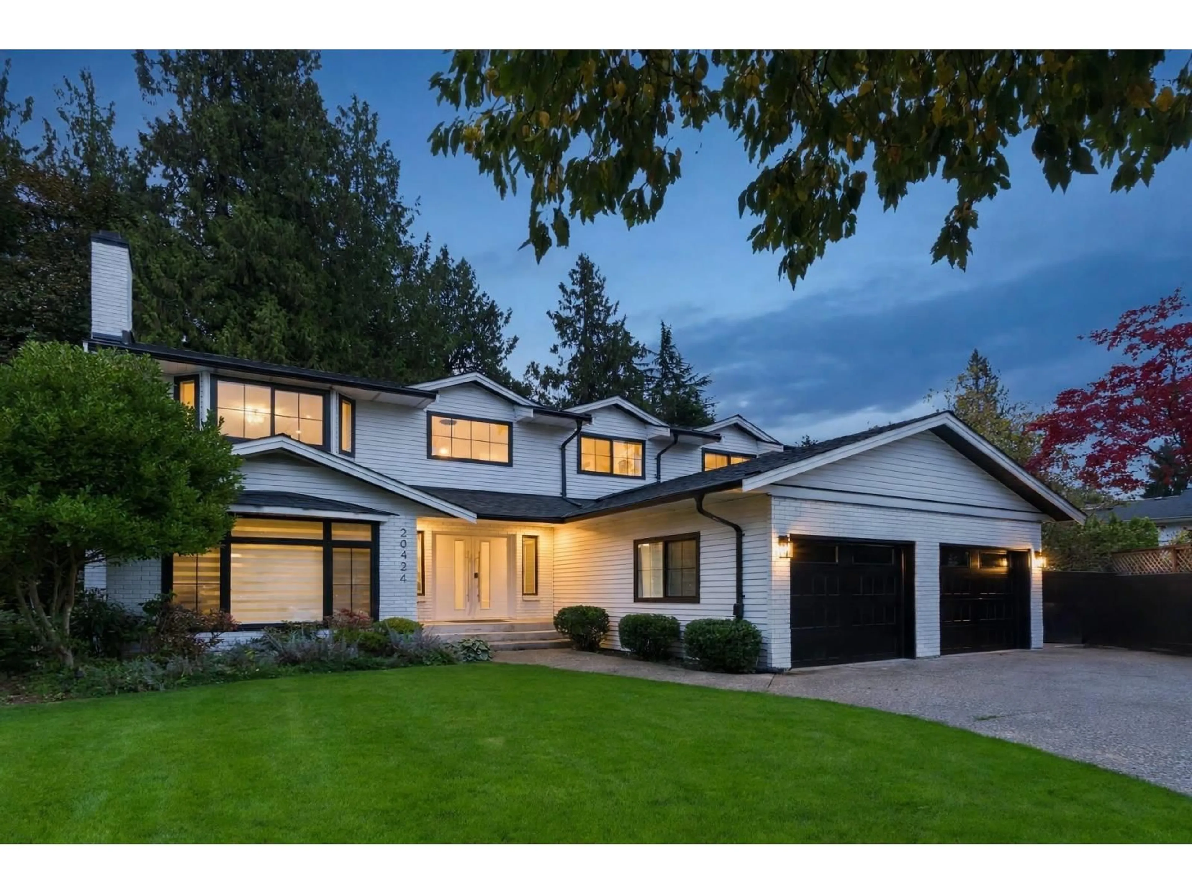 Home with vinyl exterior material, street for 20424 90A AVENUE, Langley British Columbia V1M1A9