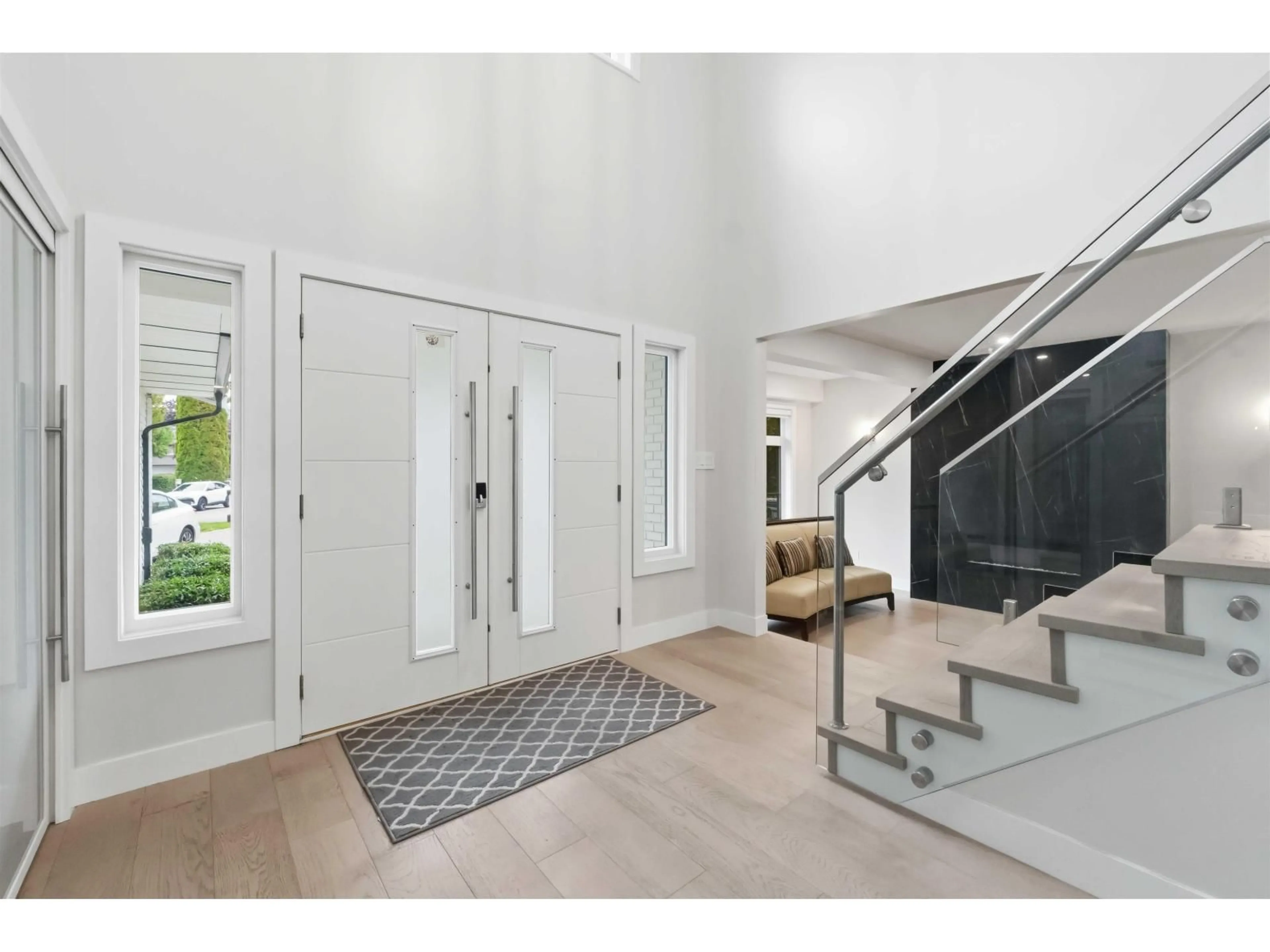 Indoor entryway for 20424 90A AVENUE, Langley British Columbia V1M1A9