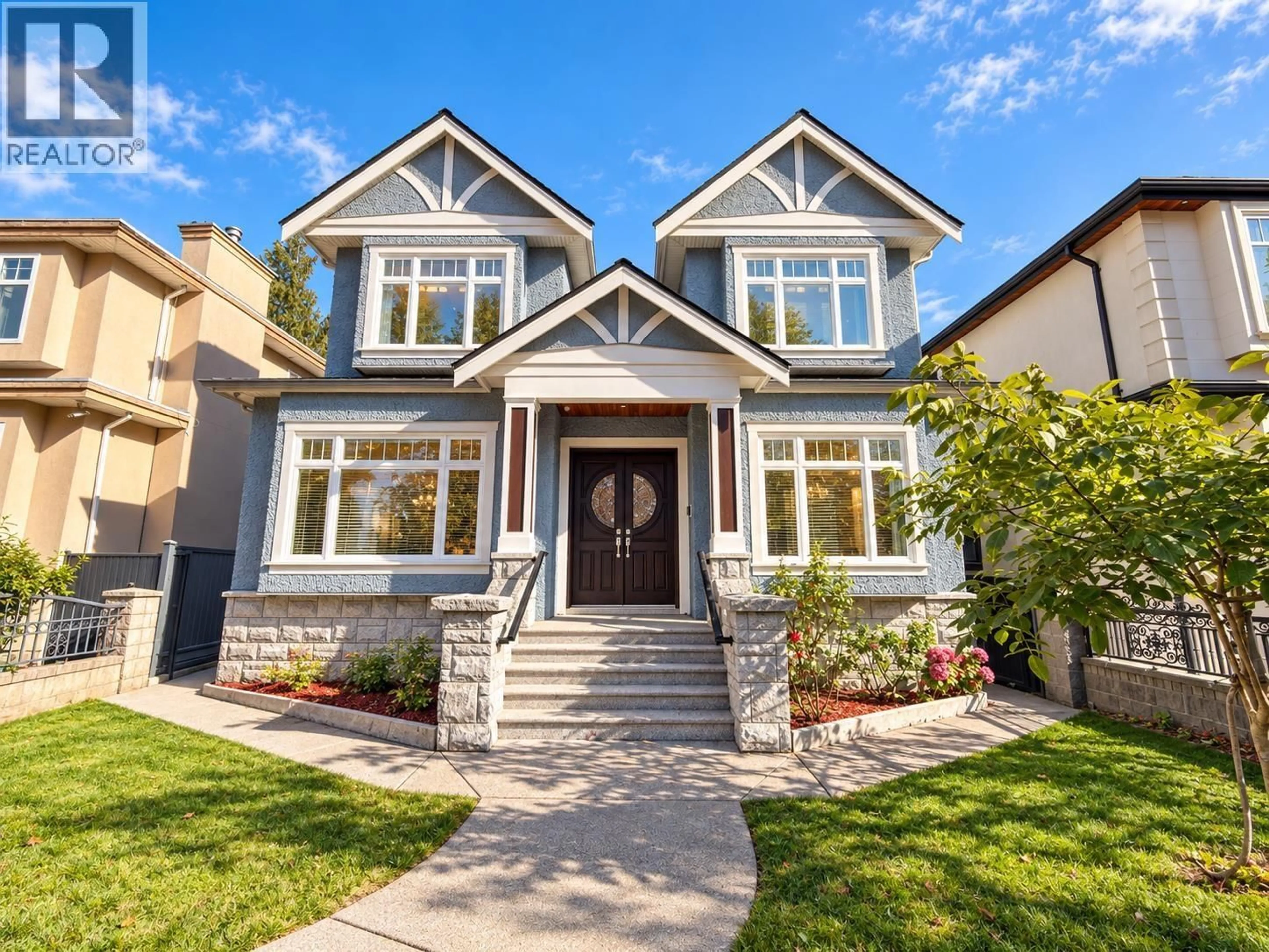 Home with vinyl exterior material, street for 6830 VIVIAN STREET, Vancouver British Columbia V5S2T6