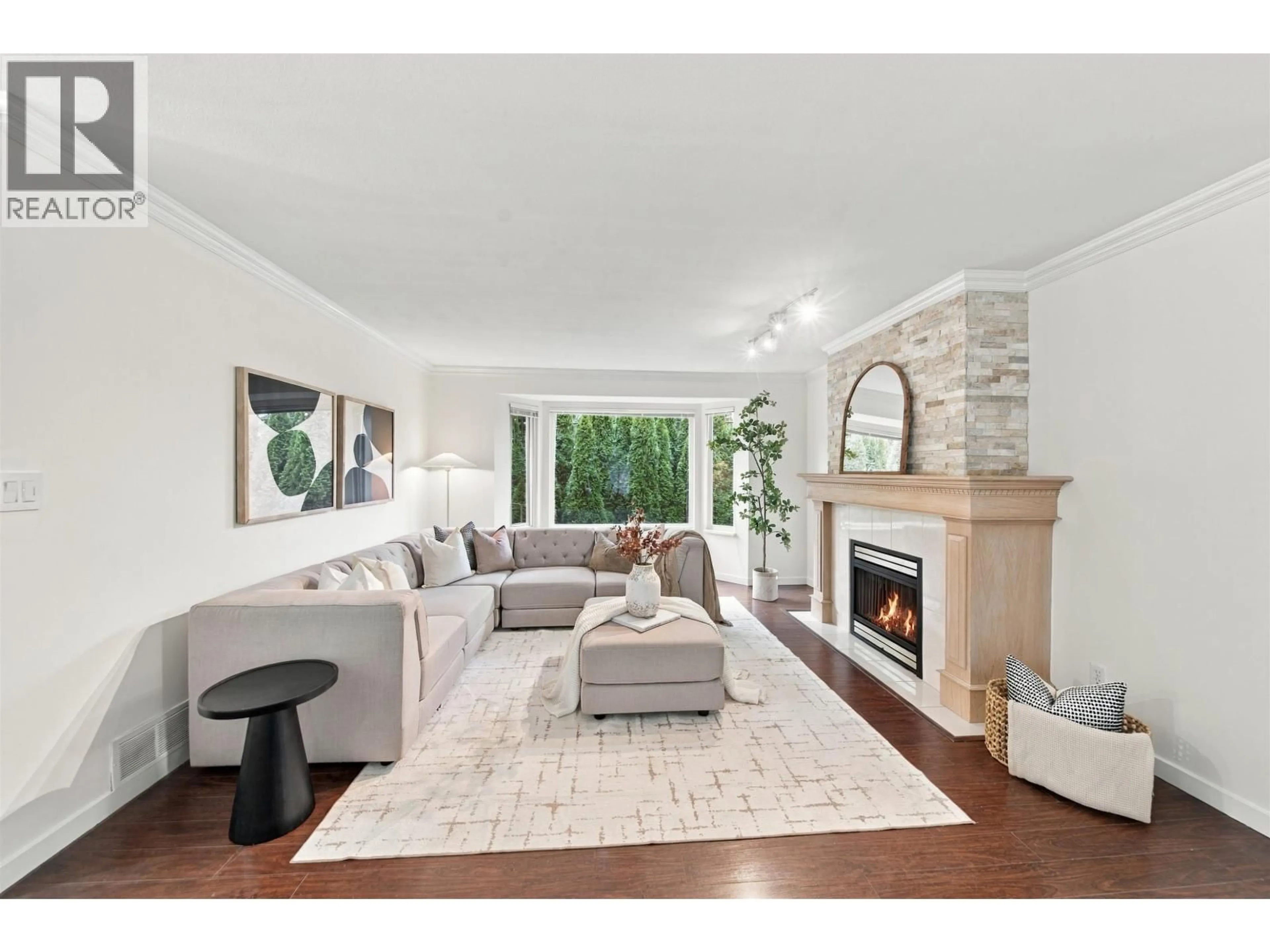 Living room with furniture, unknown for 1535 PATRICIA AVENUE, Port Coquitlam British Columbia V3B2G4