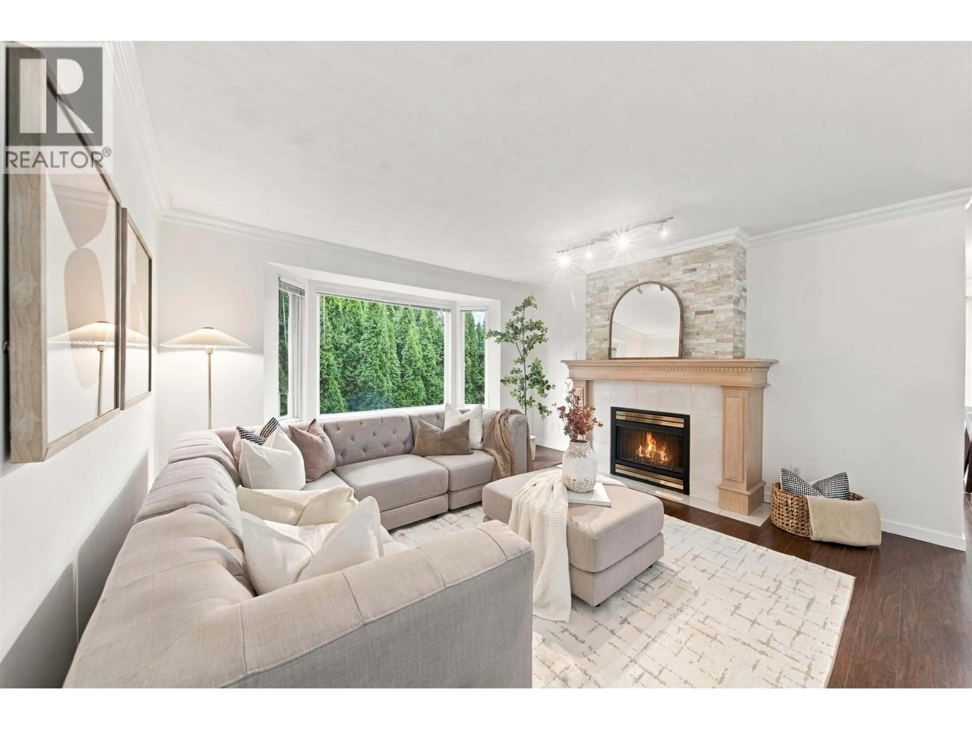 Living room with furniture, unknown for 1535 PATRICIA AVENUE, Port Coquitlam British Columbia V3B2G4