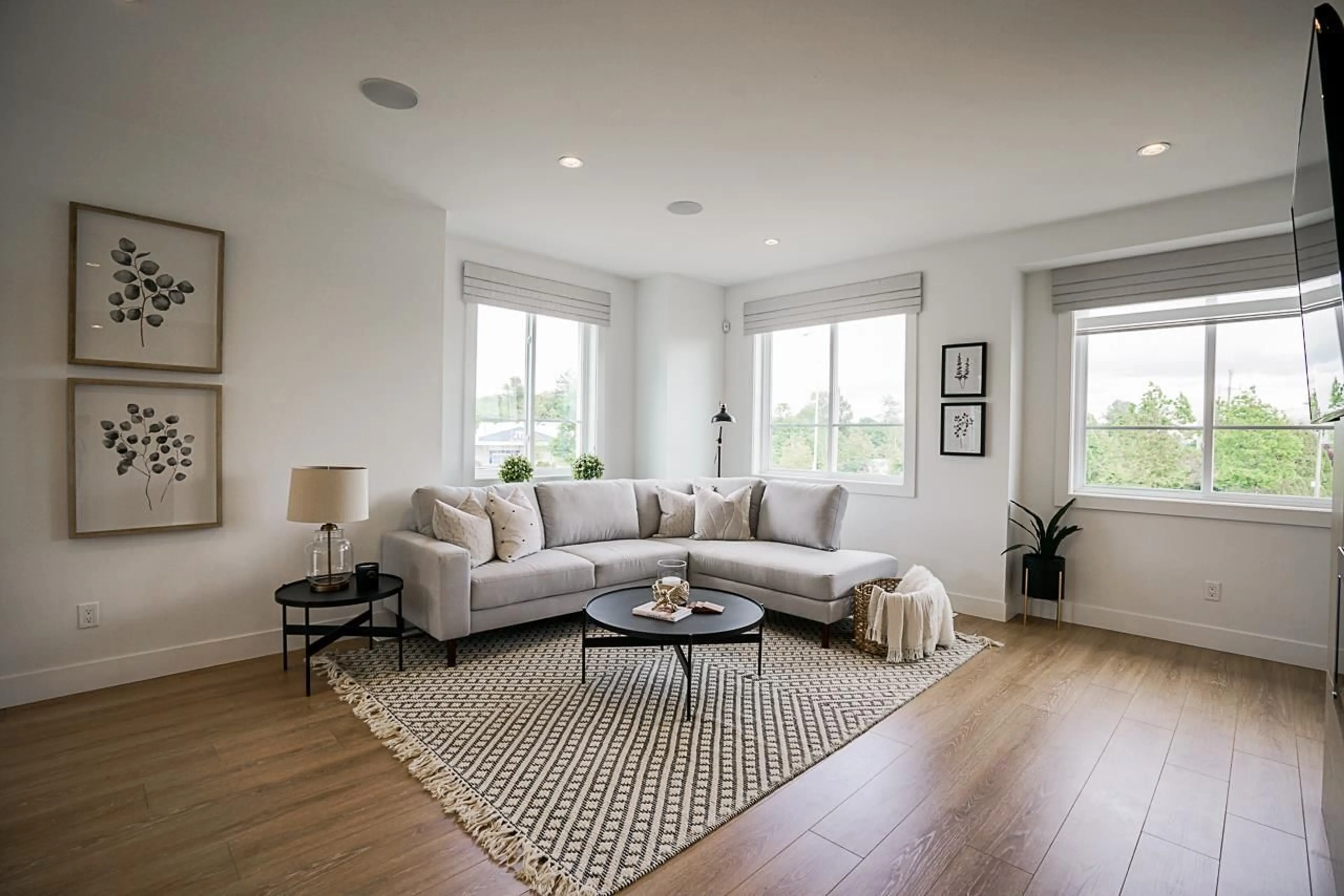 Living room with furniture, unknown for 29 - 8140 166 STREET, Surrey British Columbia V4N6W1