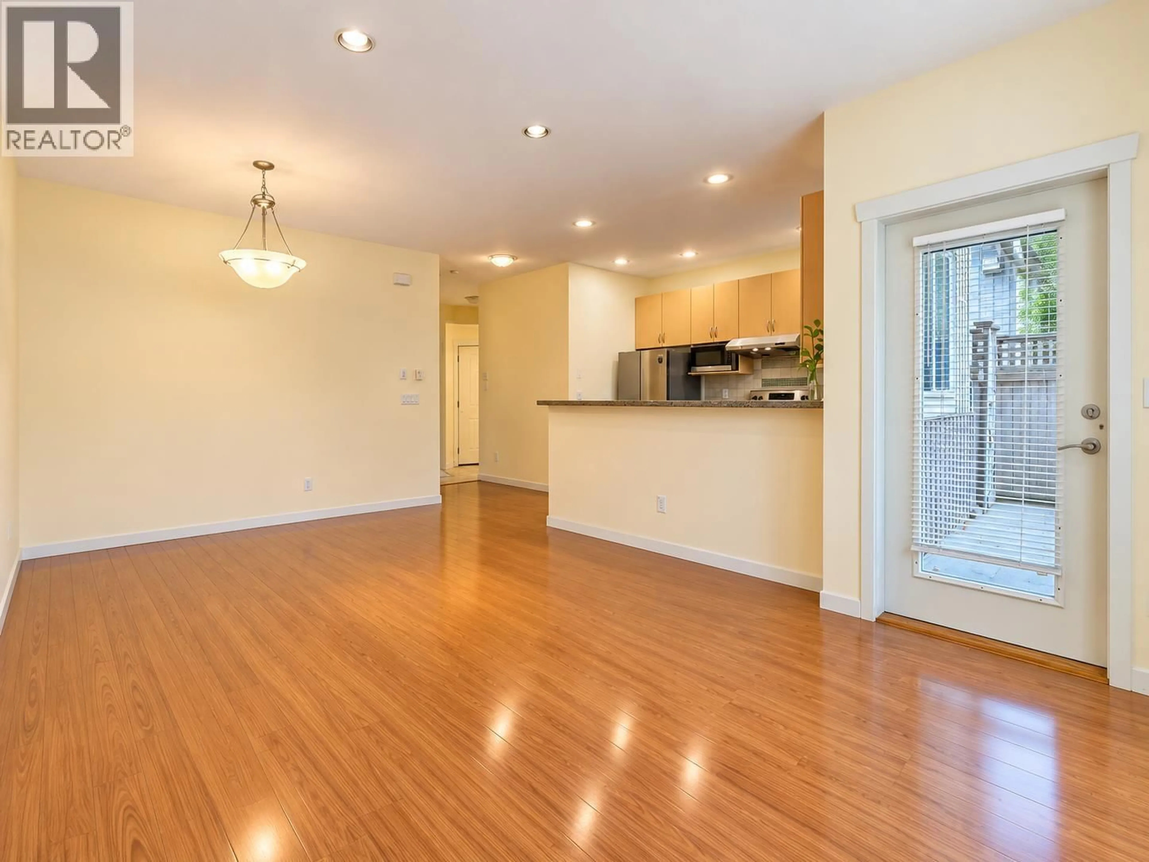 Unknown for 16 - 8600 NO. 3 ROAD, Richmond British Columbia V6Y2E8