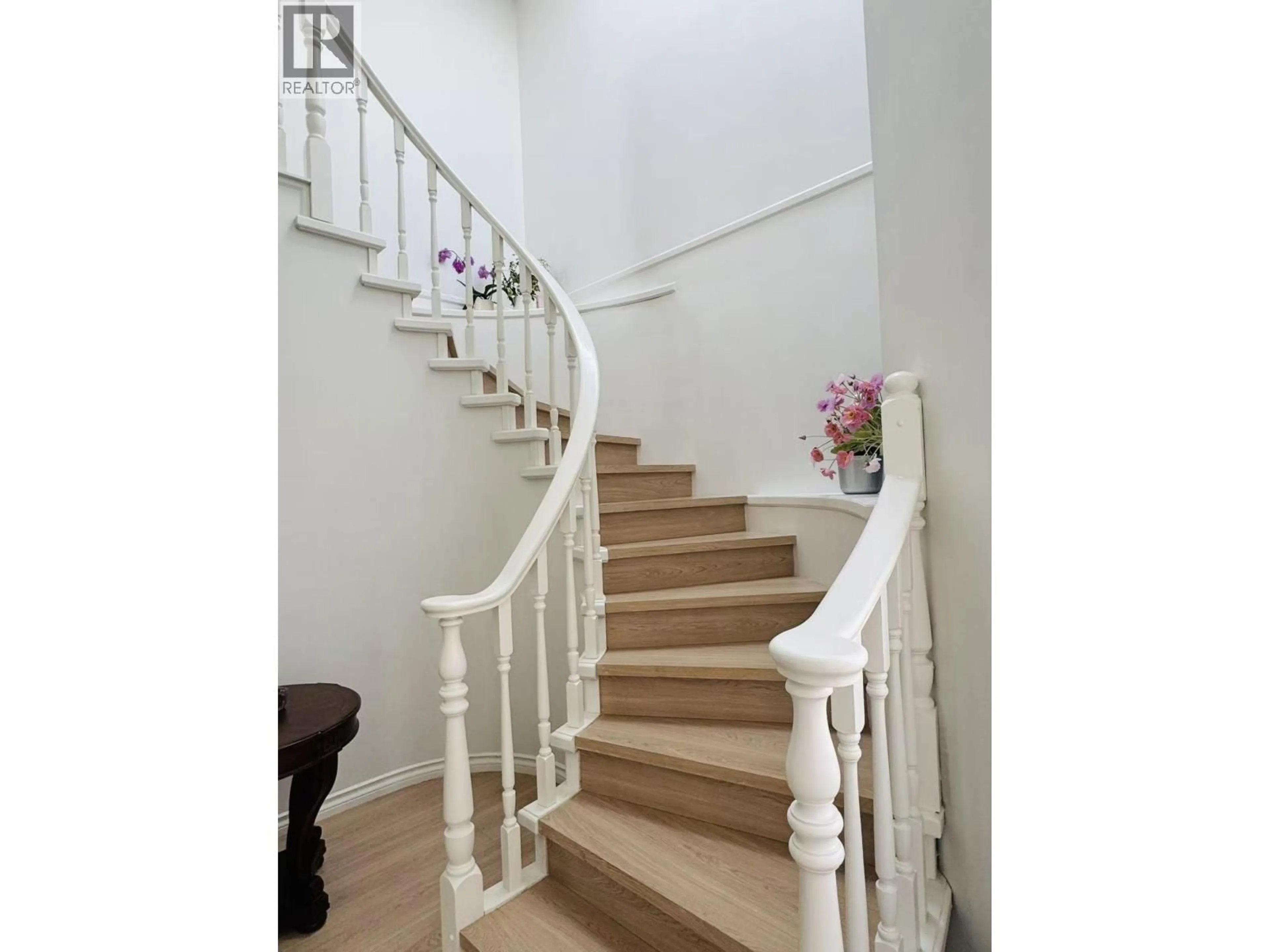 Stairs for 11 - 7711 WILLIAMS ROAD, Richmond British Columbia V7A1G2