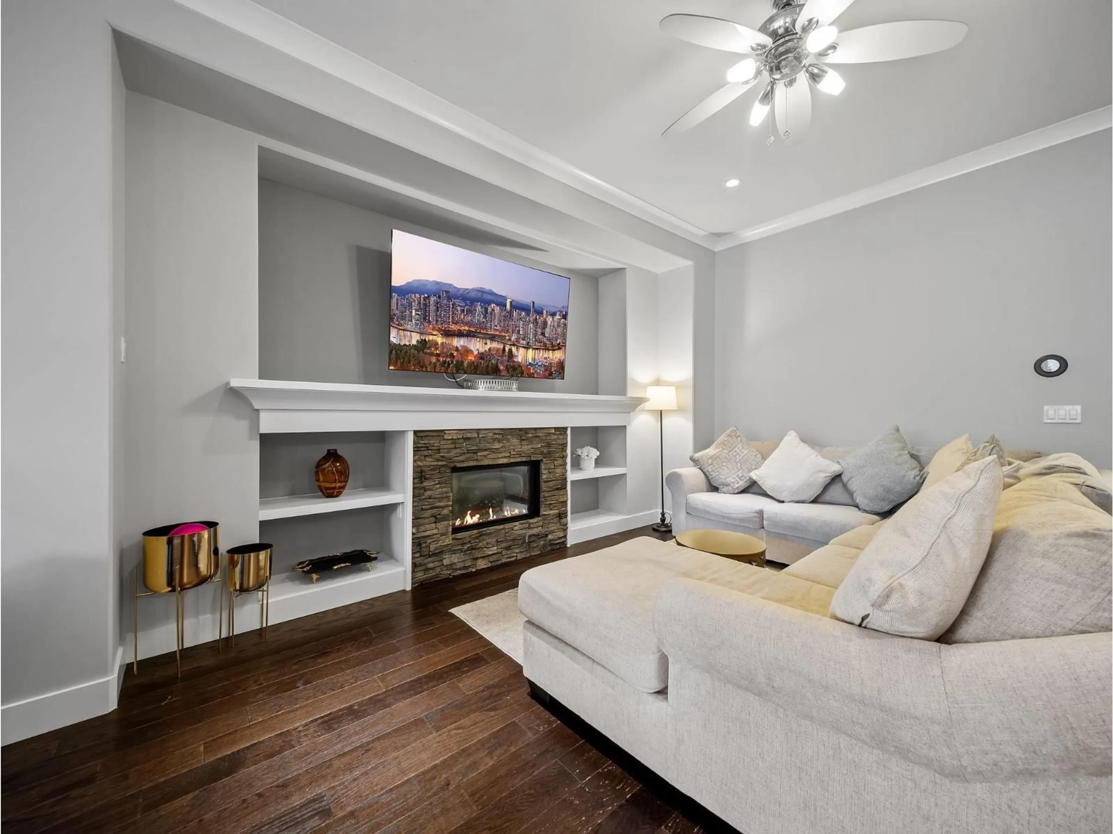 Living room with furniture, wood/laminate floor for 2830 160 STREET, Surrey British Columbia V3Z3W1