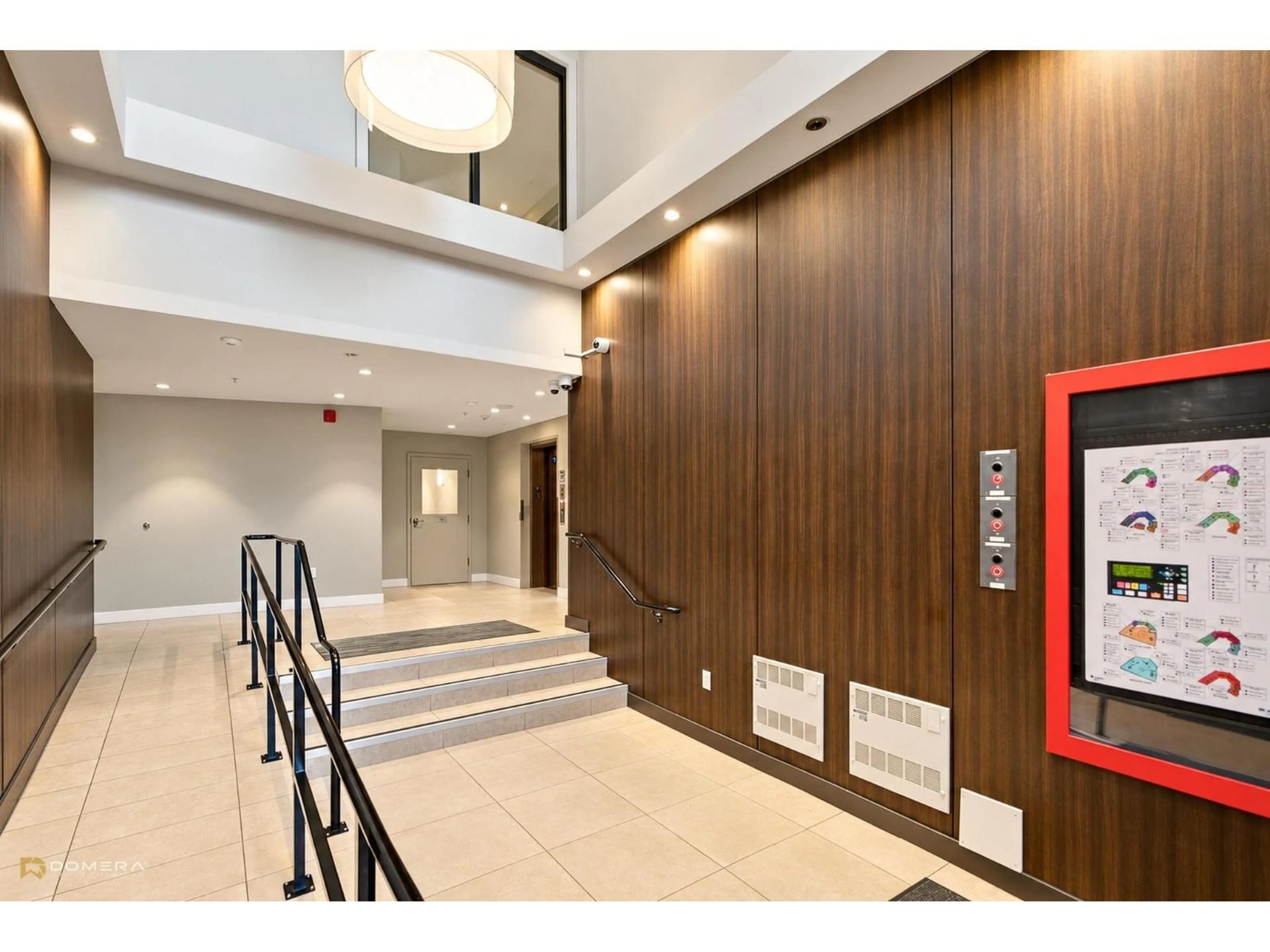 Indoor foyer for 602 - 11077 RAVINE ROAD, Surrey British Columbia V3T0R7