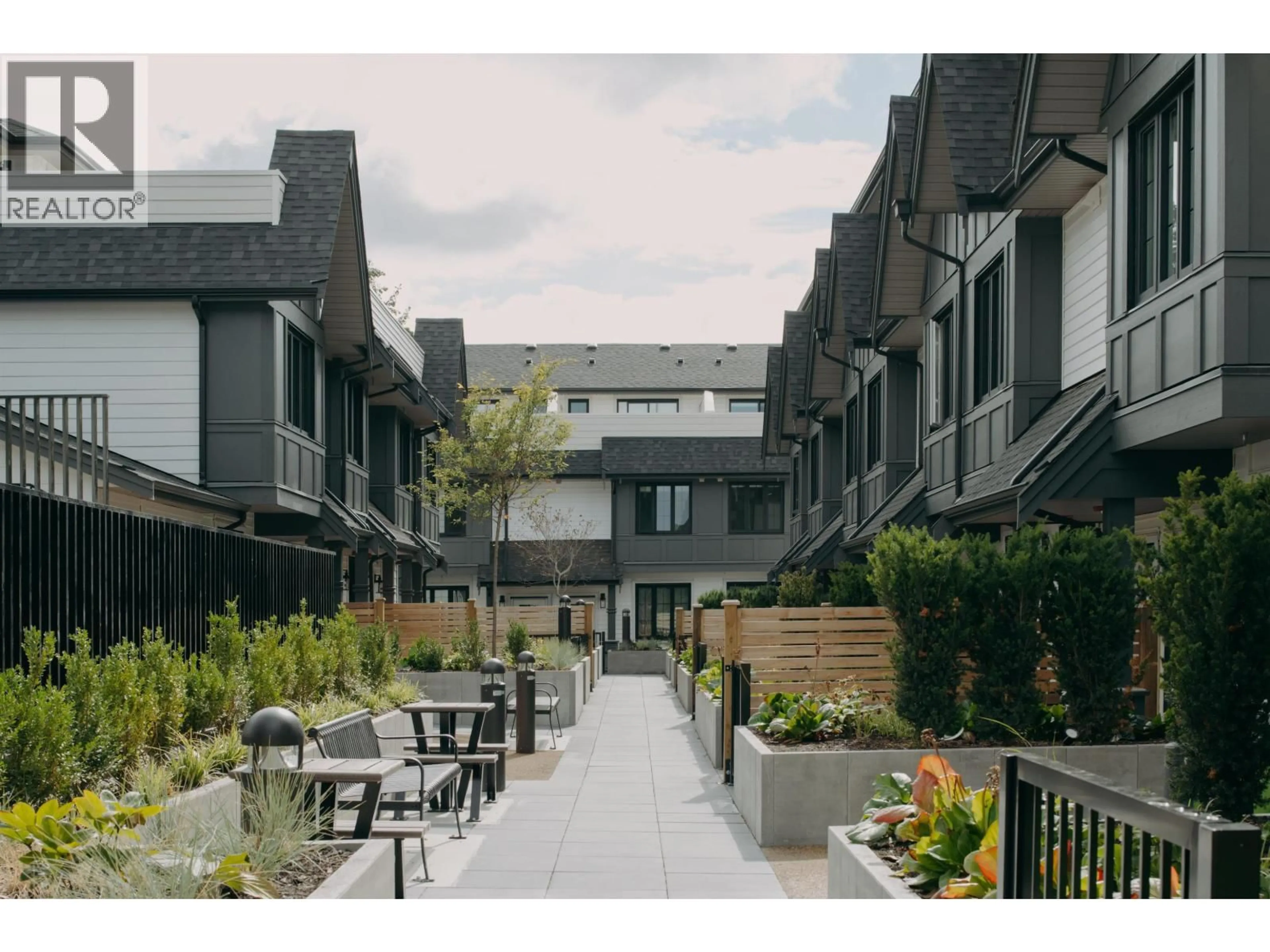 Patio, street for 220 - 8800 SPIRES ROAD, Richmond British Columbia V6Y1W5