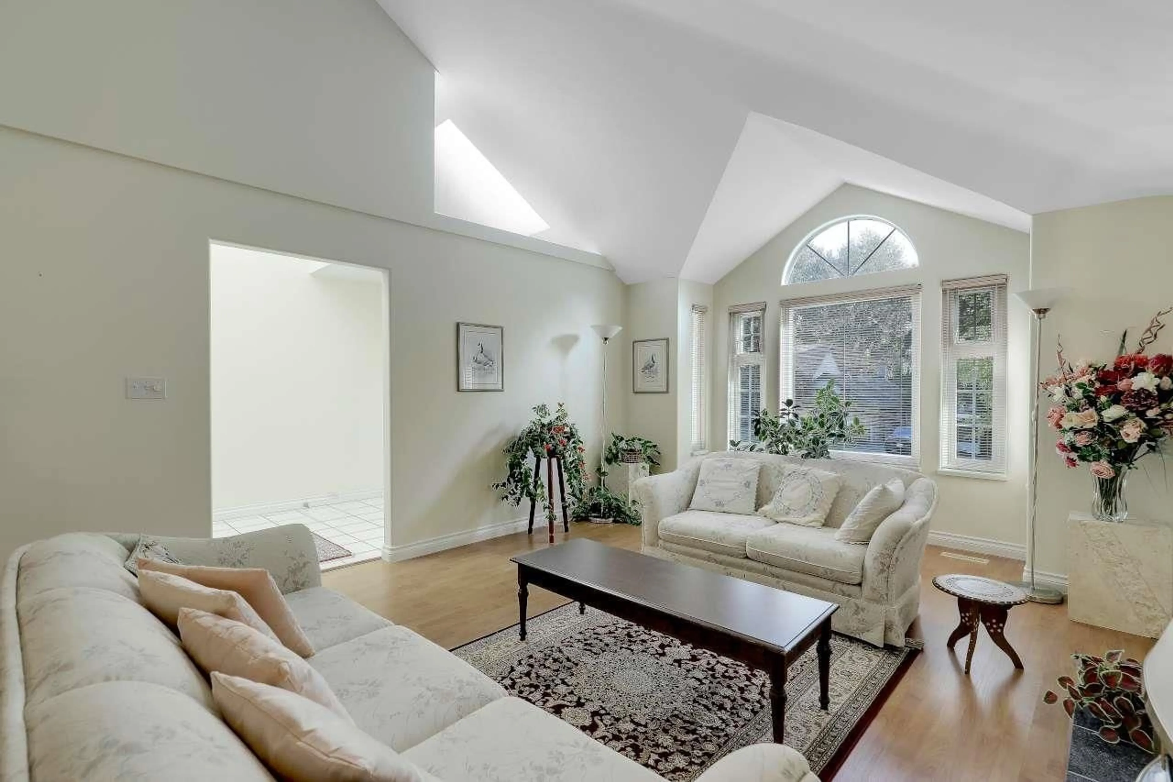 Living room with furniture, unknown for 9433 164 STREET, Surrey British Columbia V4N3C8