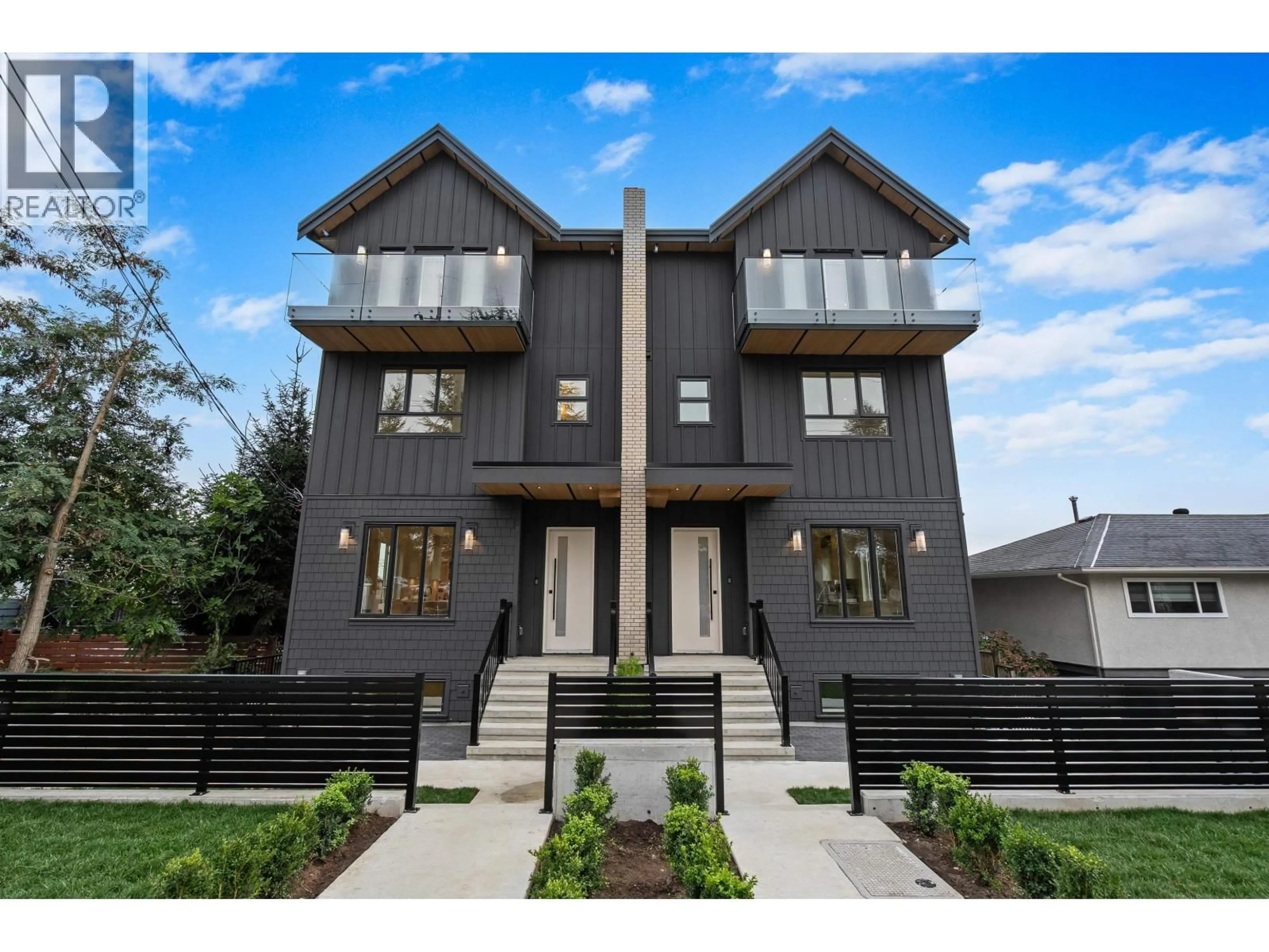 Home with brick exterior material, street for 1 - 1060 STRATFORD AVENUE, Burnaby British Columbia V5B3X8