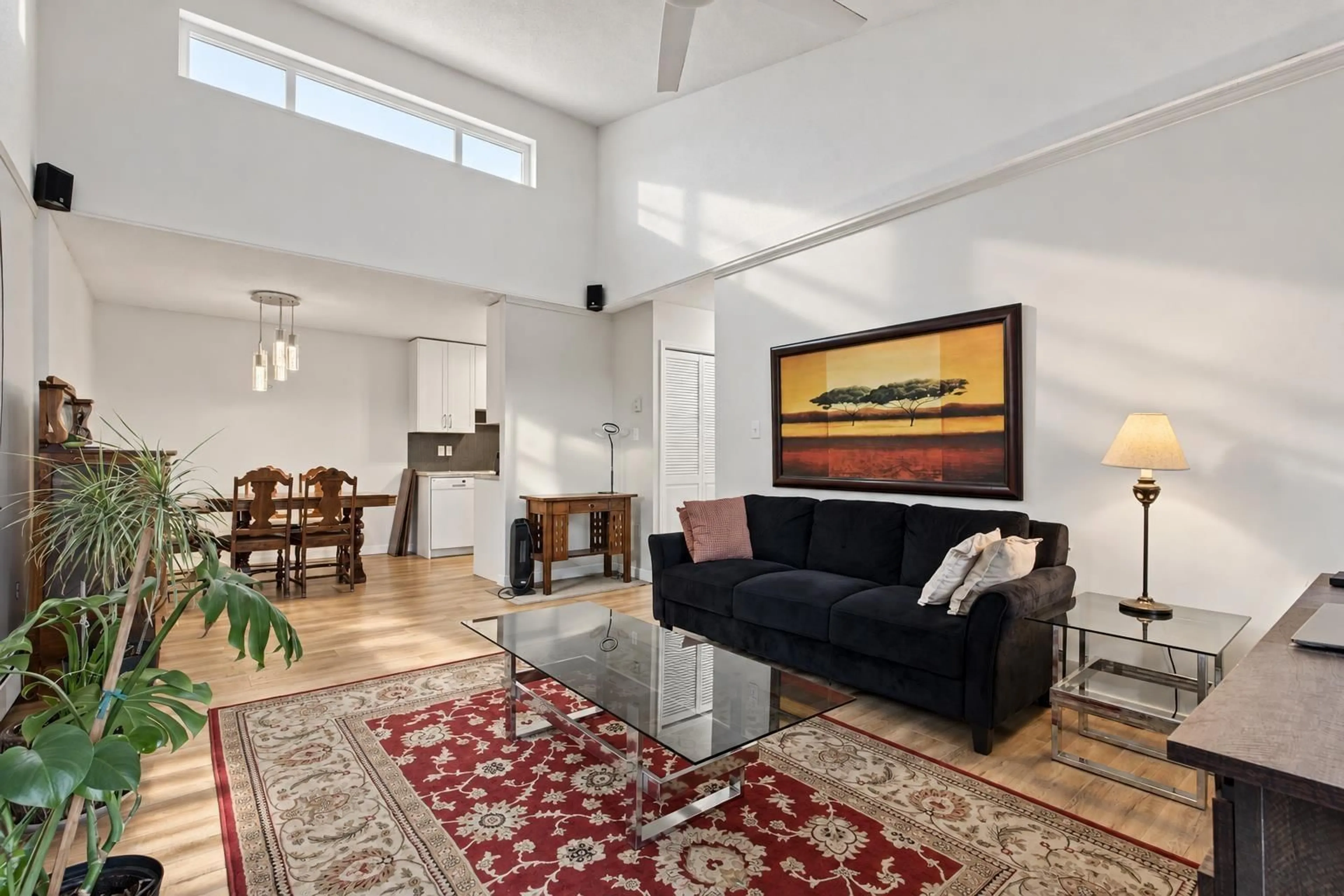 Living room with furniture, unknown for 355 - 2821 TIMS STREET, Abbotsford British Columbia V2T4B1