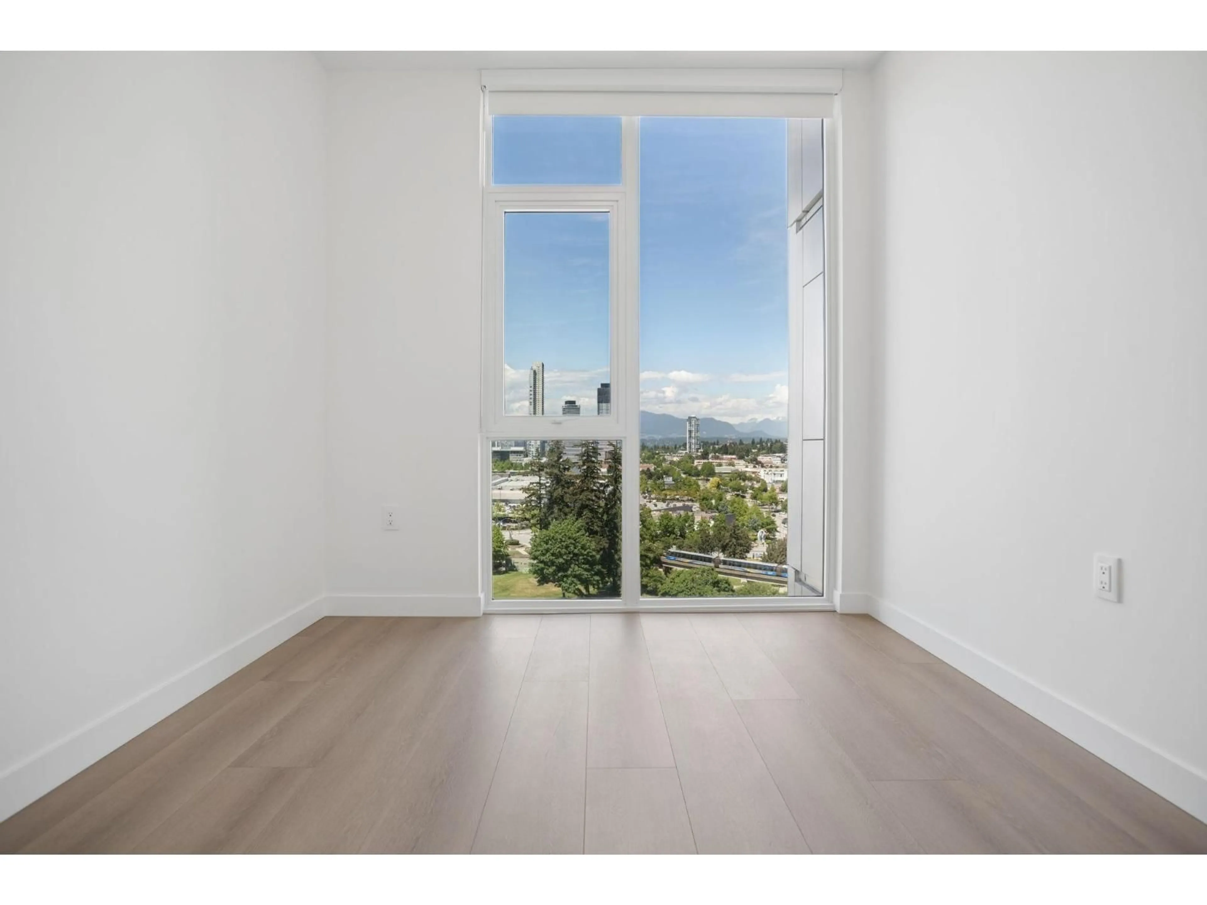 A pic of a room for 309 - 13573 98A AVENUE, Surrey British Columbia V3T0X1
