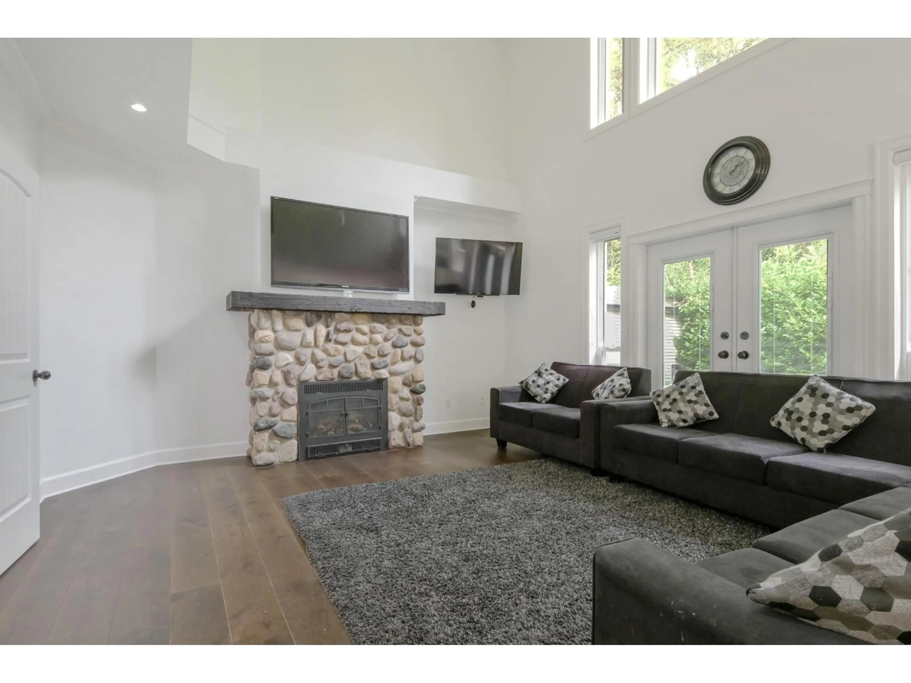 Unknown for 21686 93 AVENUE, Langley British Columbia V1M4E1