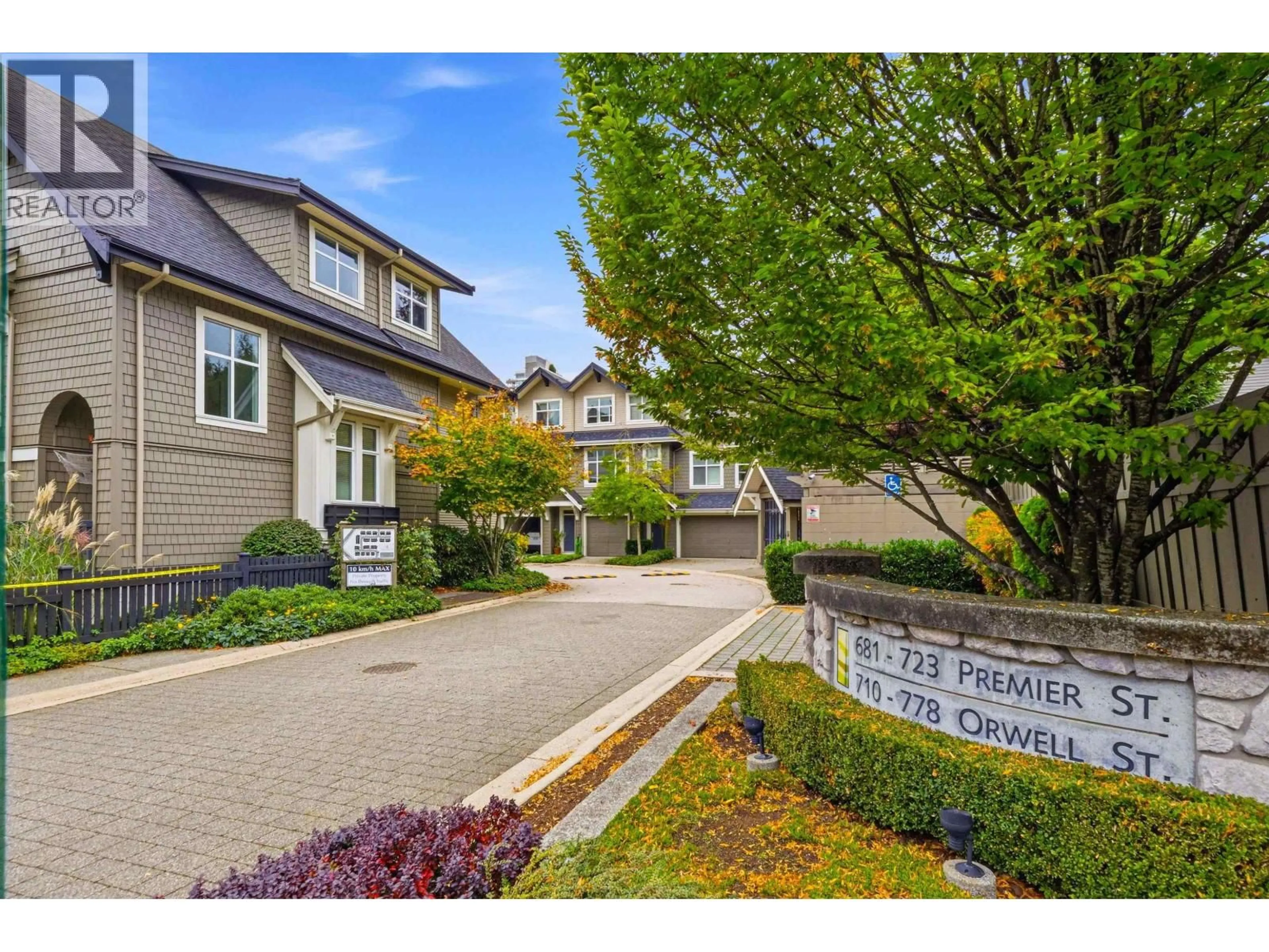 Unknown for 709 PREMIER STREET, North Vancouver British Columbia V7J0A5
