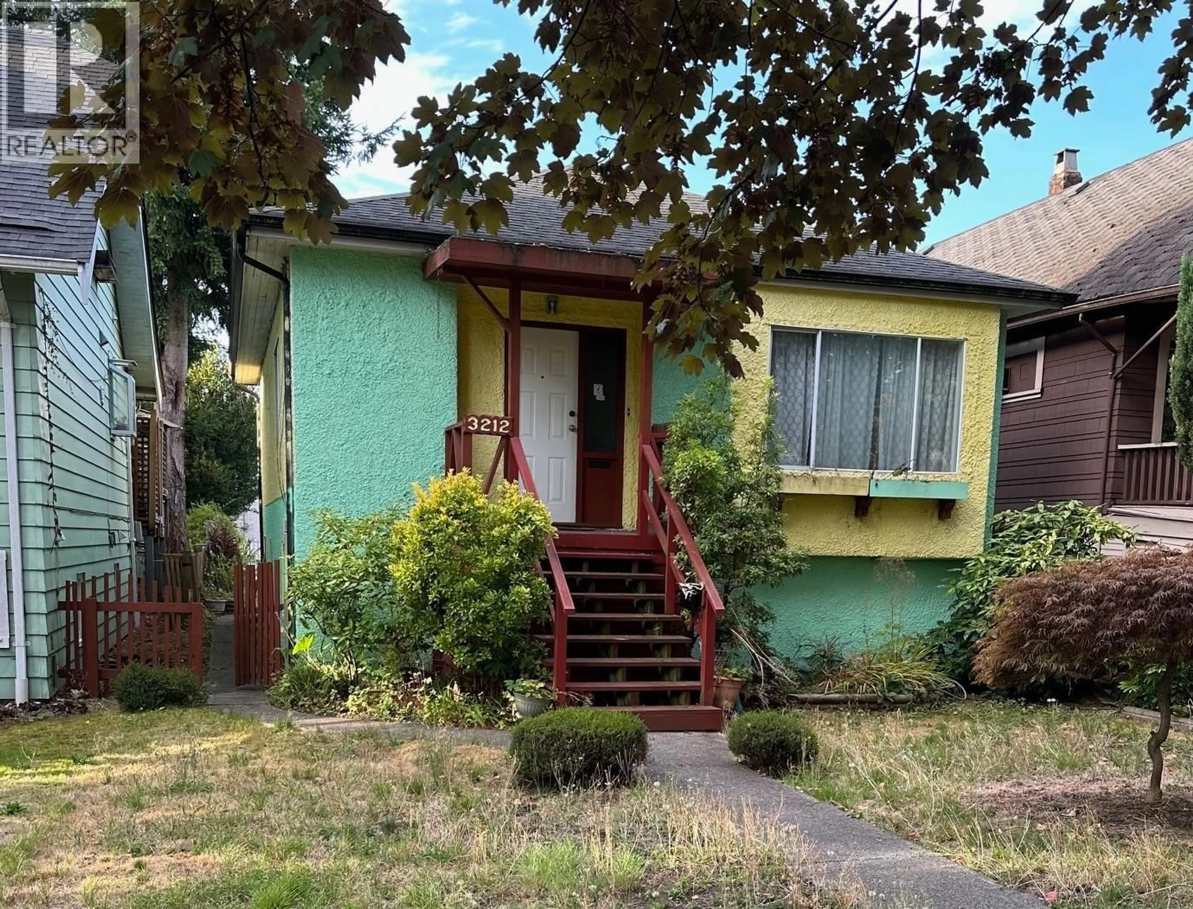 Unknown for 3212 6TH AVENUE, Vancouver British Columbia V6K1X8