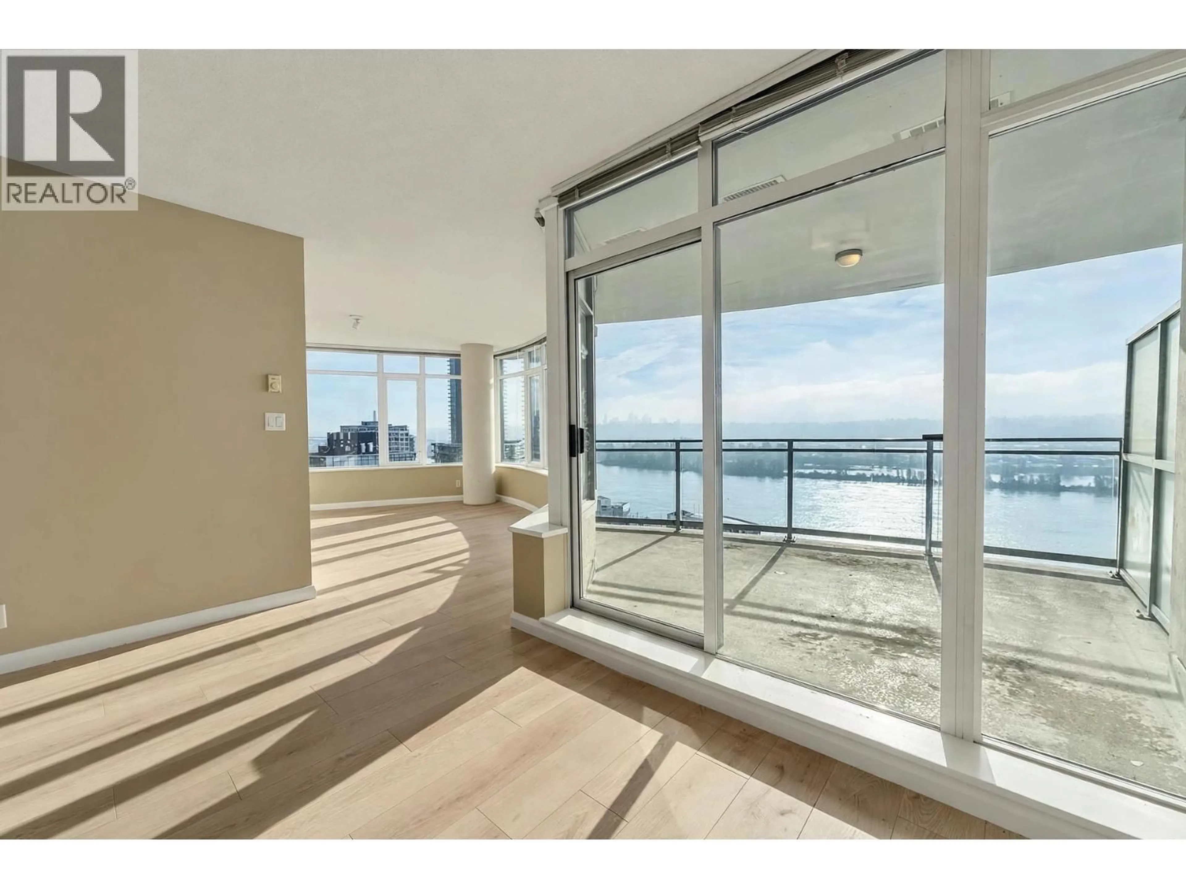Indoor foyer for 2302 - 888 CARNARVON STREET, New Westminster British Columbia V3M0C6