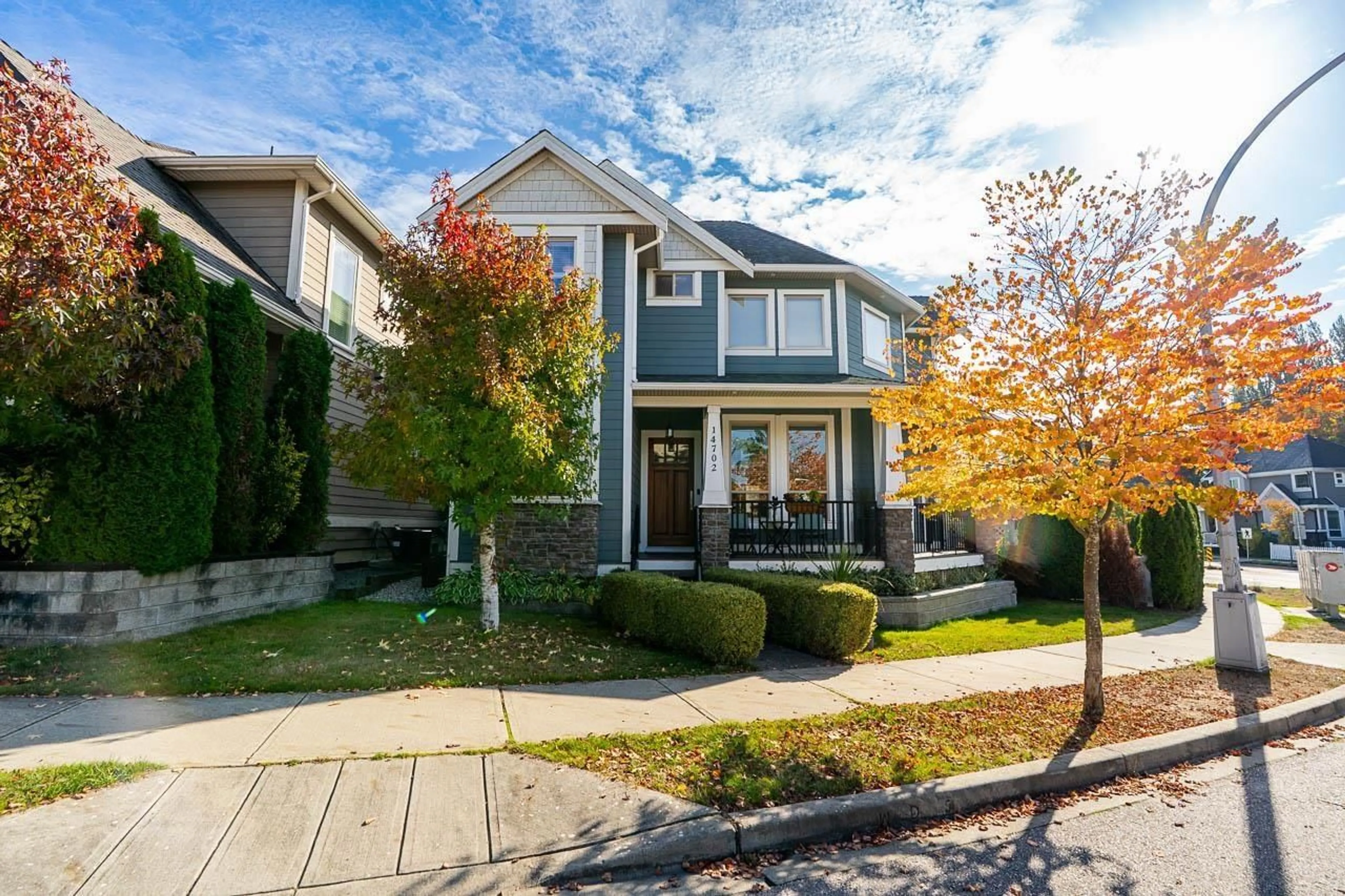 Home with vinyl exterior material, street for 14702 32A AVENUE, Surrey British Columbia V4P1Z8