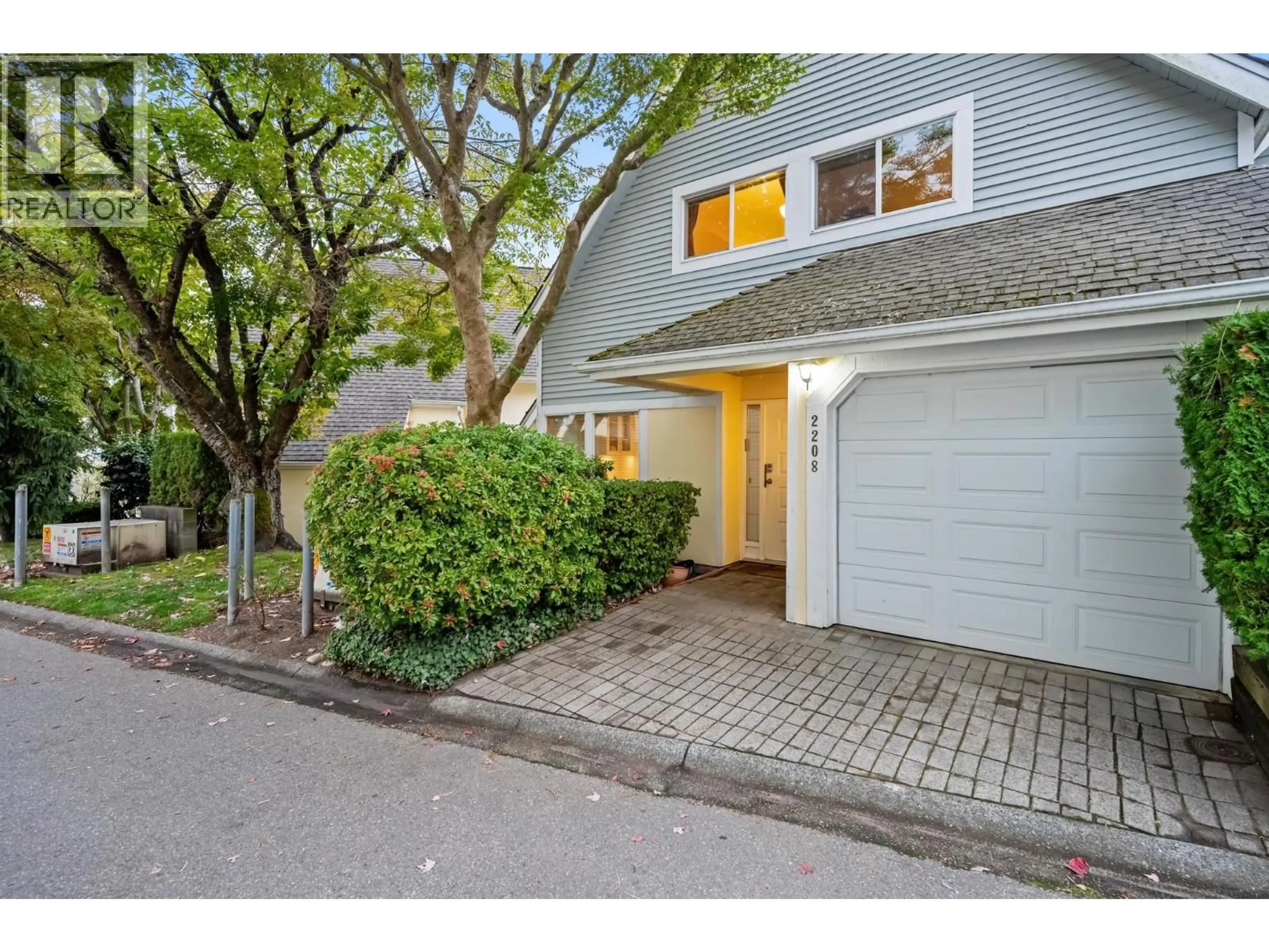 Unknown for 2208 PORTSIDE COURT, Vancouver British Columbia V5P4V1