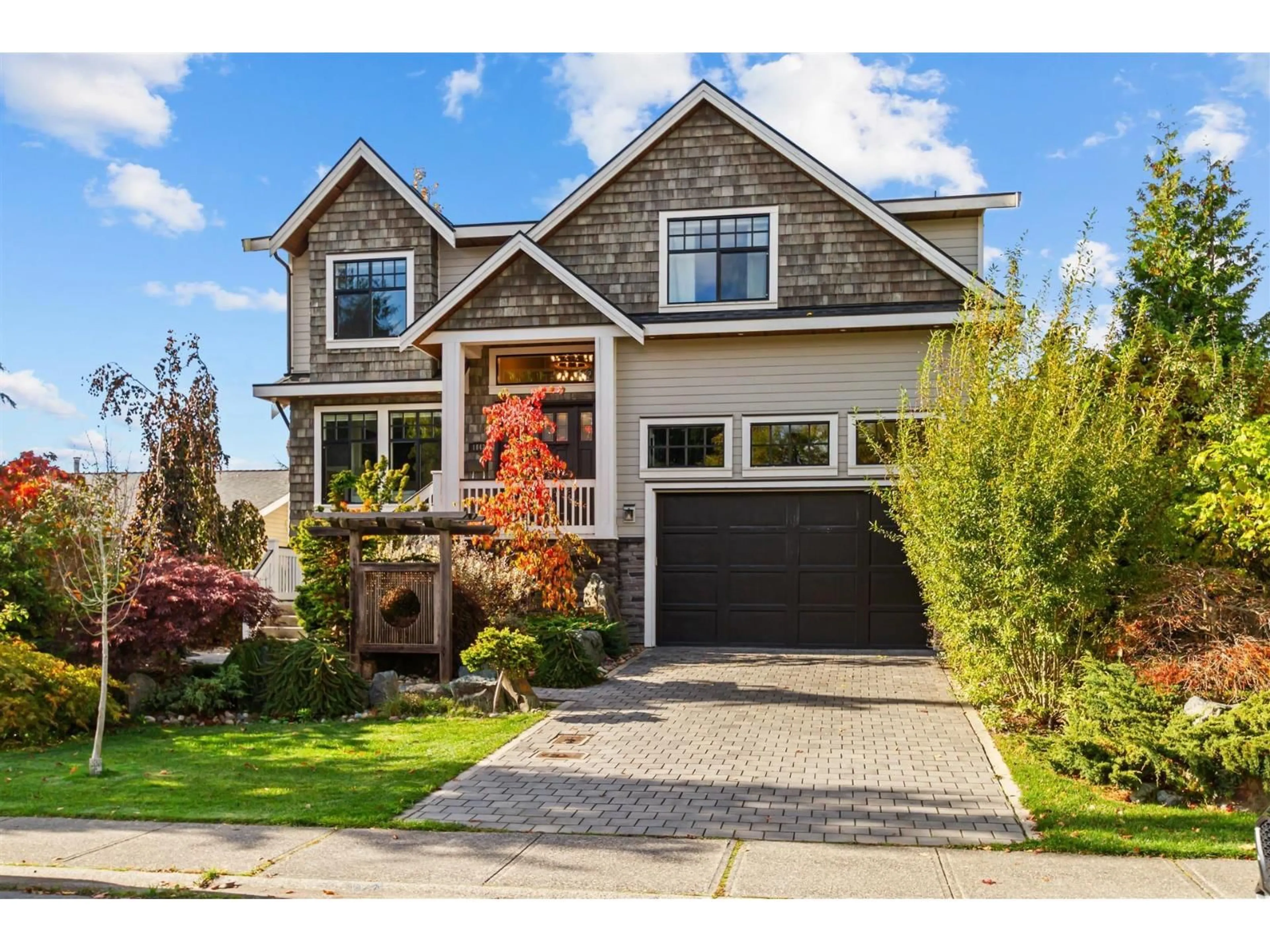 Home with brick exterior material, street for 1843 142 STREET, Surrey British Columbia V4A6V3