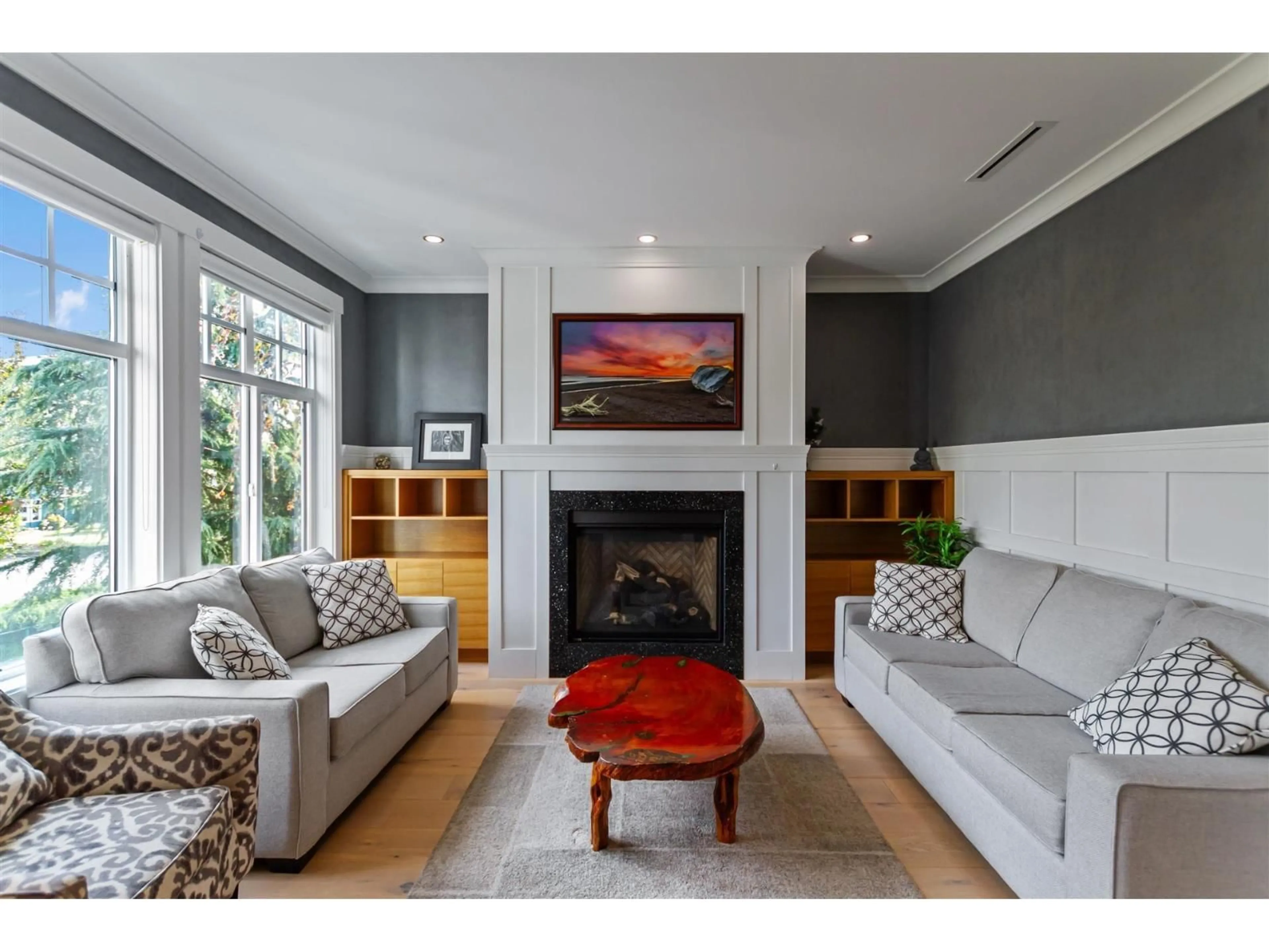 Living room with furniture, wood/laminate floor for 1843 142 STREET, Surrey British Columbia V4A6V3