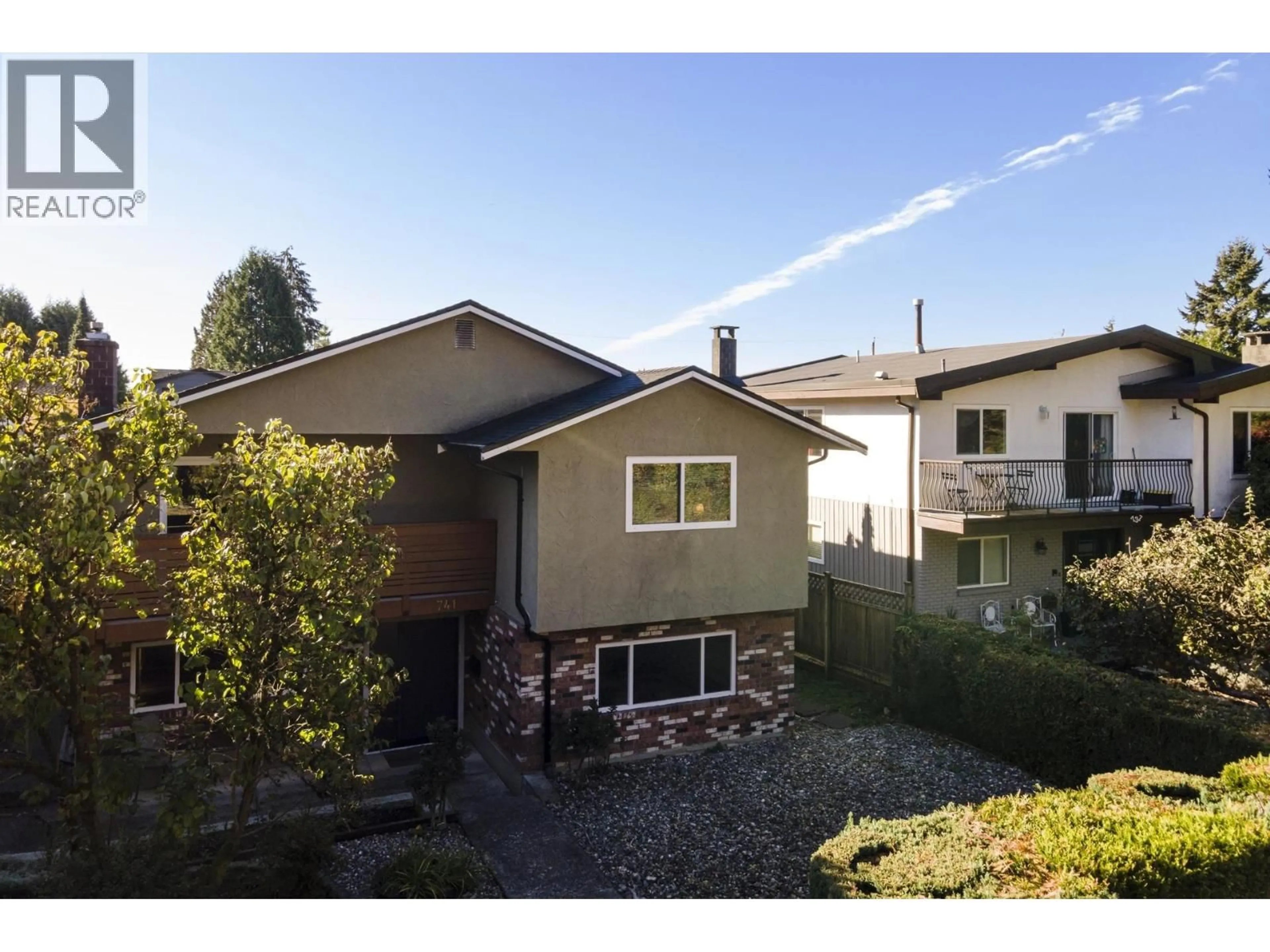 Unknown for 741 18TH STREET, North Vancouver British Columbia V7L2Y7