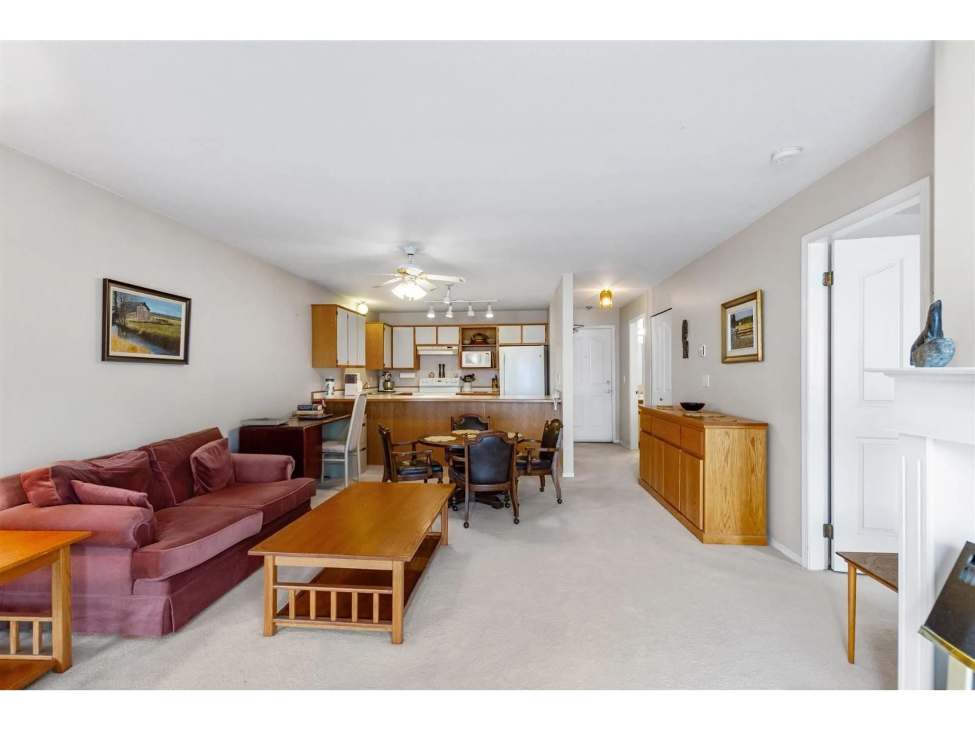 Living room with furniture, unknown for 103 - 45660 KNIGHT ROAD, Chilliwack British Columbia V2R2X4