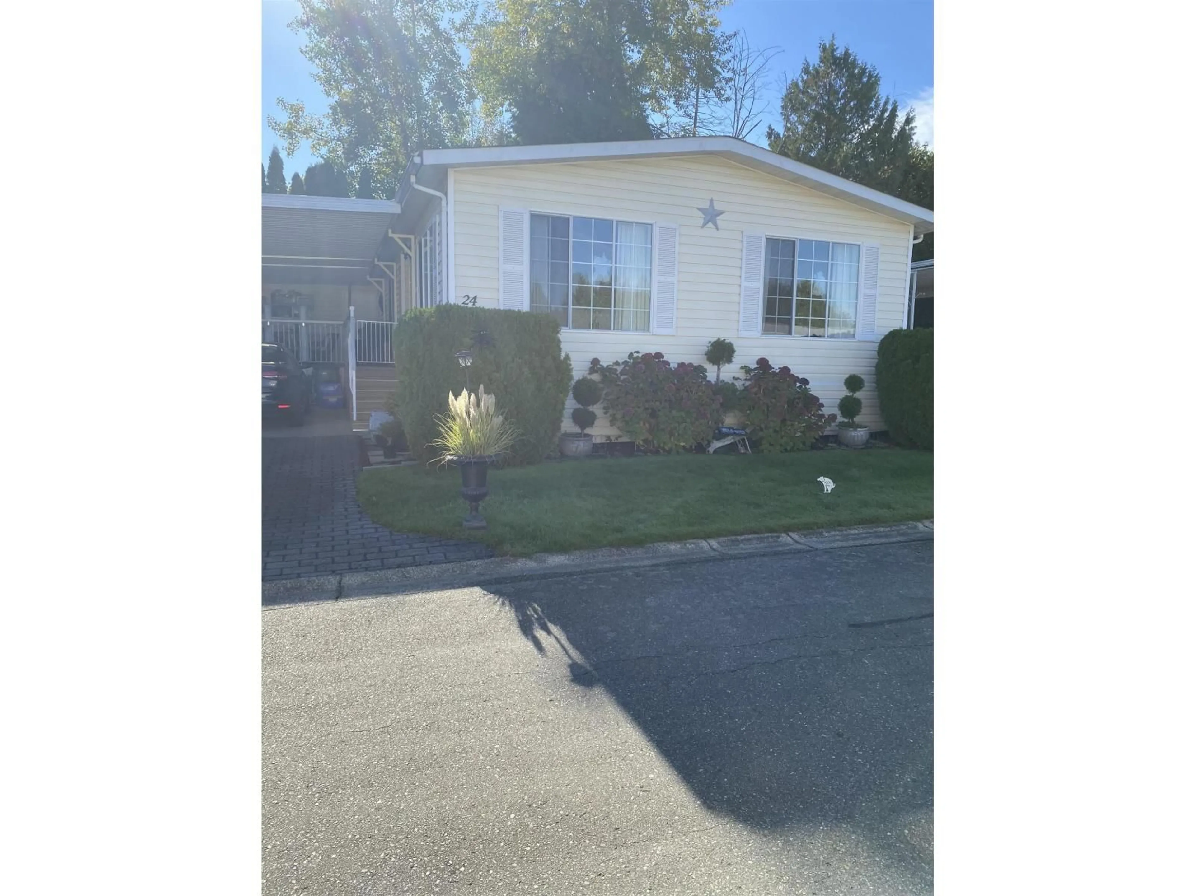 Unknown for 24 - 13507 81 STREET, Surrey British Columbia V3W3C6