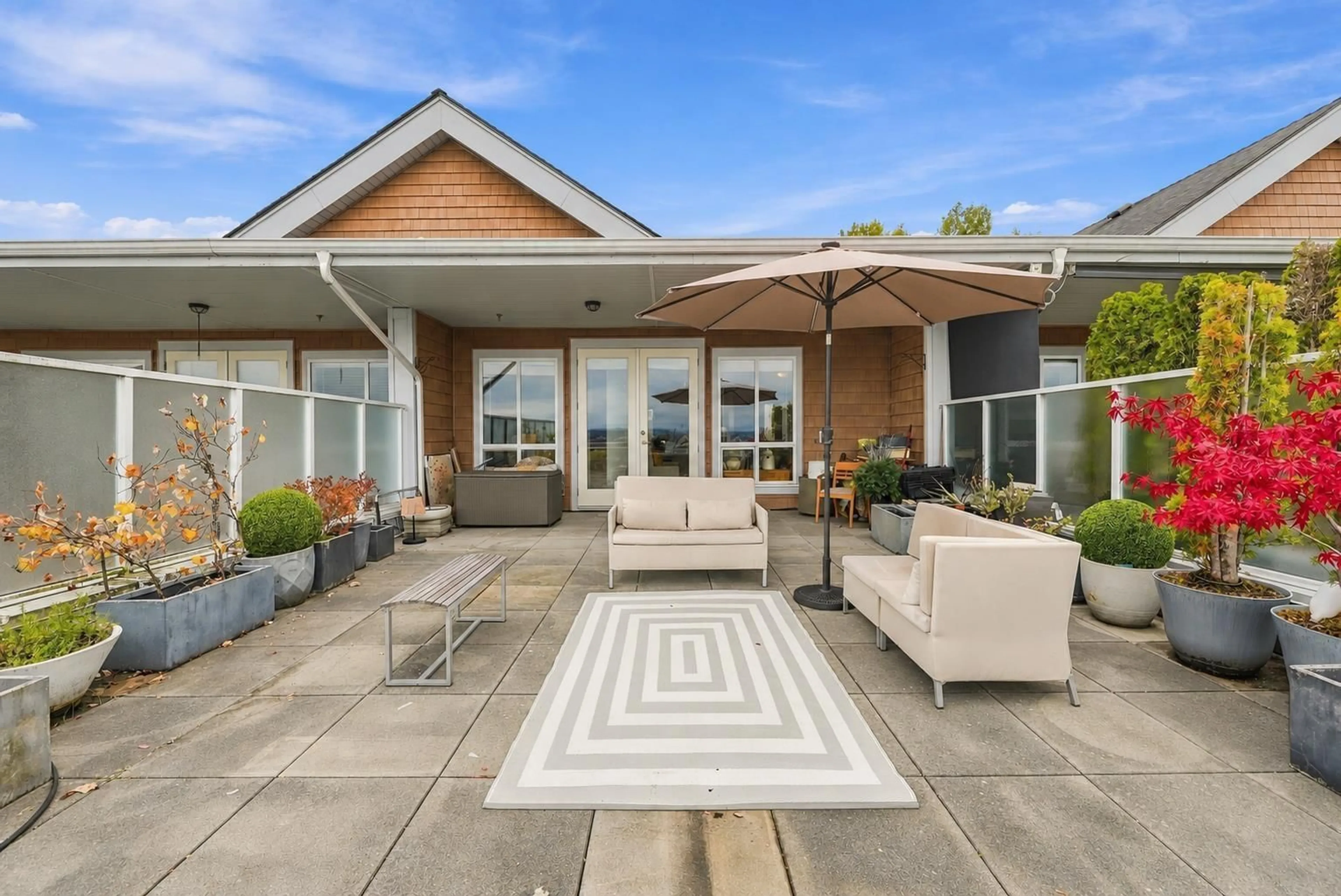 Patio, water/lake/river/ocean view for 408 - 6470 194 STREET, Surrey British Columbia V4N6J9