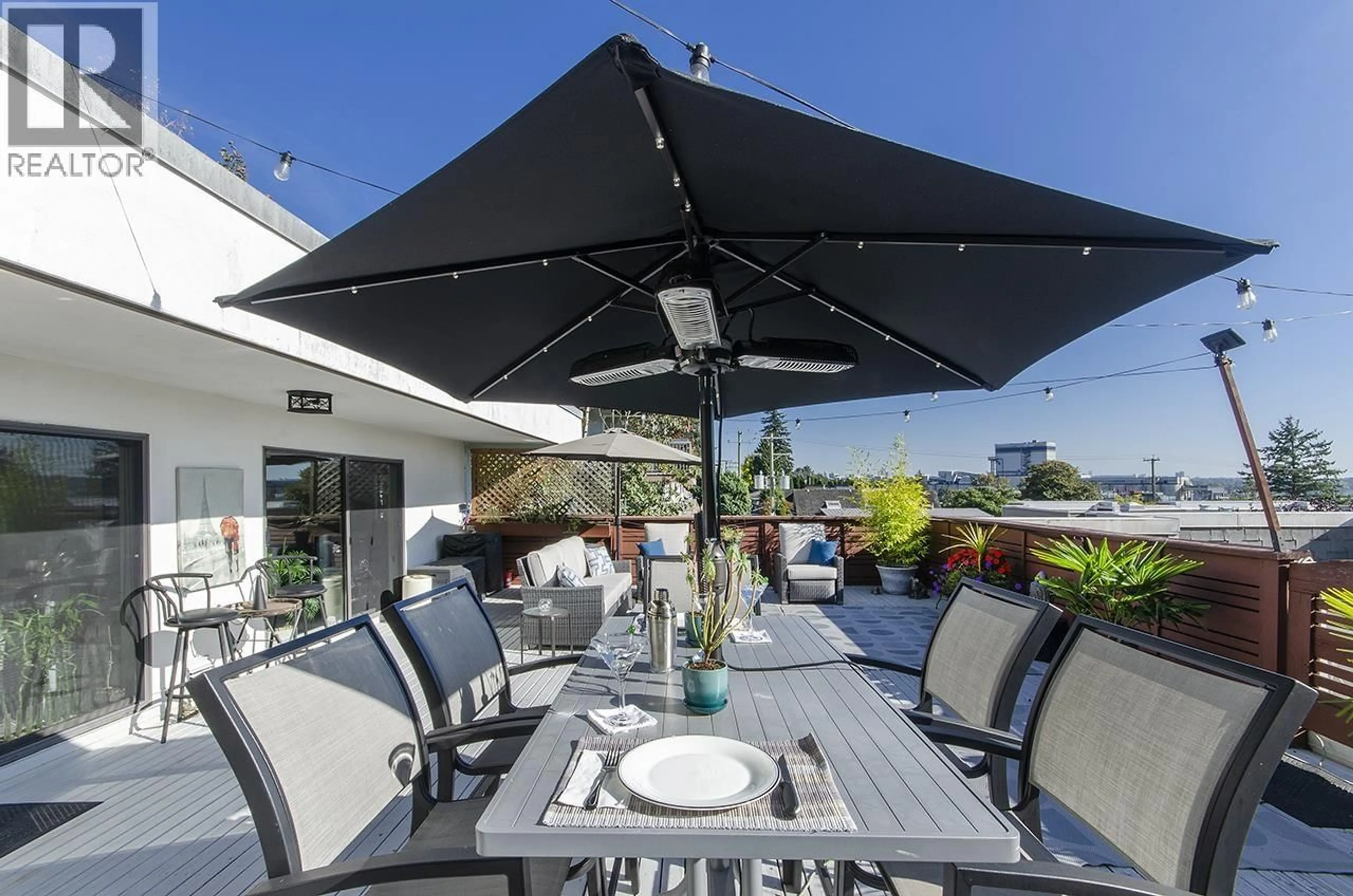 Patio, street for 404 - 360 2ND STREET, North Vancouver British Columbia V7L4N6