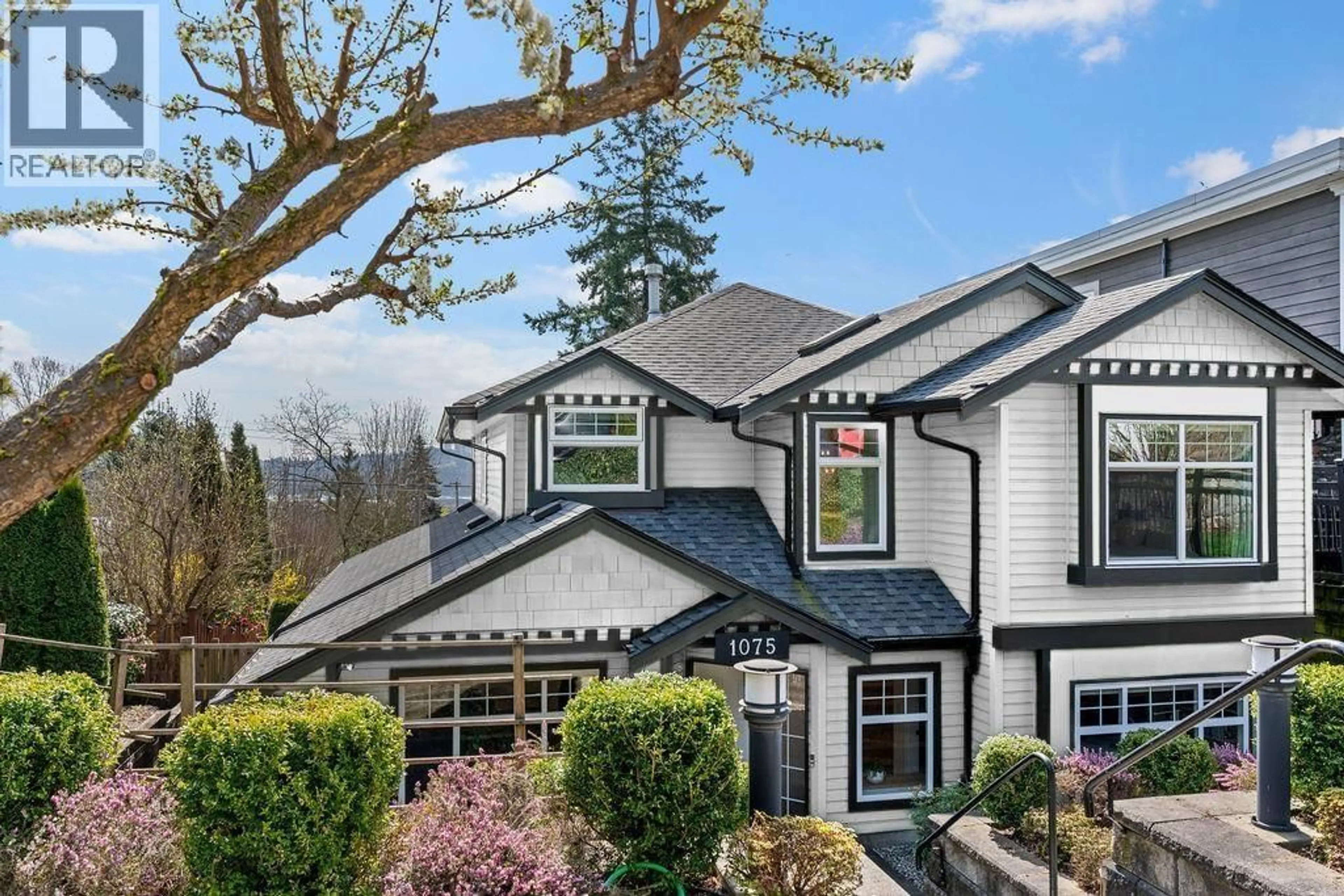 Home with vinyl exterior material, mountain view for 1075 ADDERLEY STREET, North Vancouver British Columbia V7L1T4