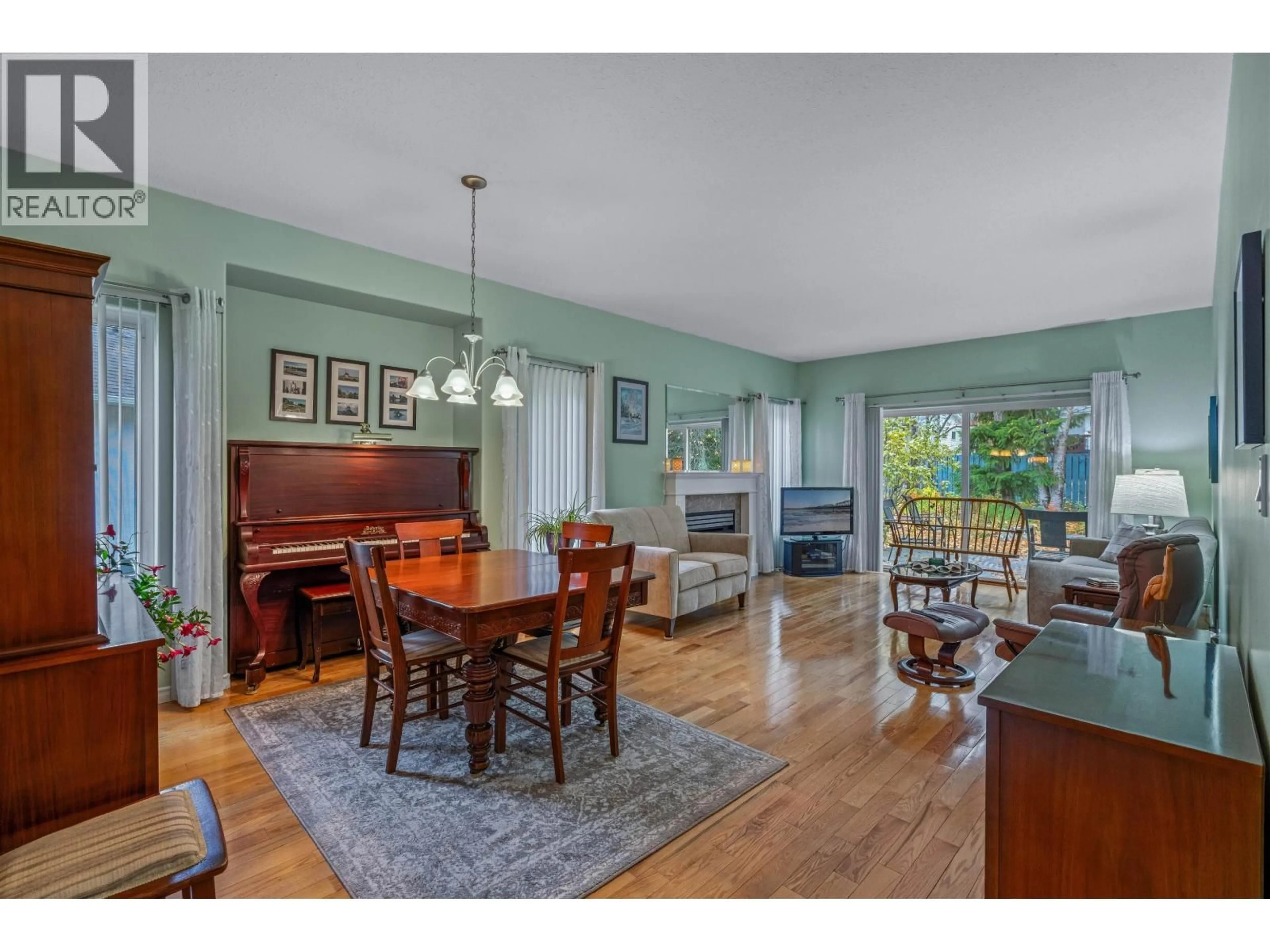 Dining room, wood/laminate floor for 105 - 4450 COWART ROAD, Prince George British Columbia V2N4Z5
