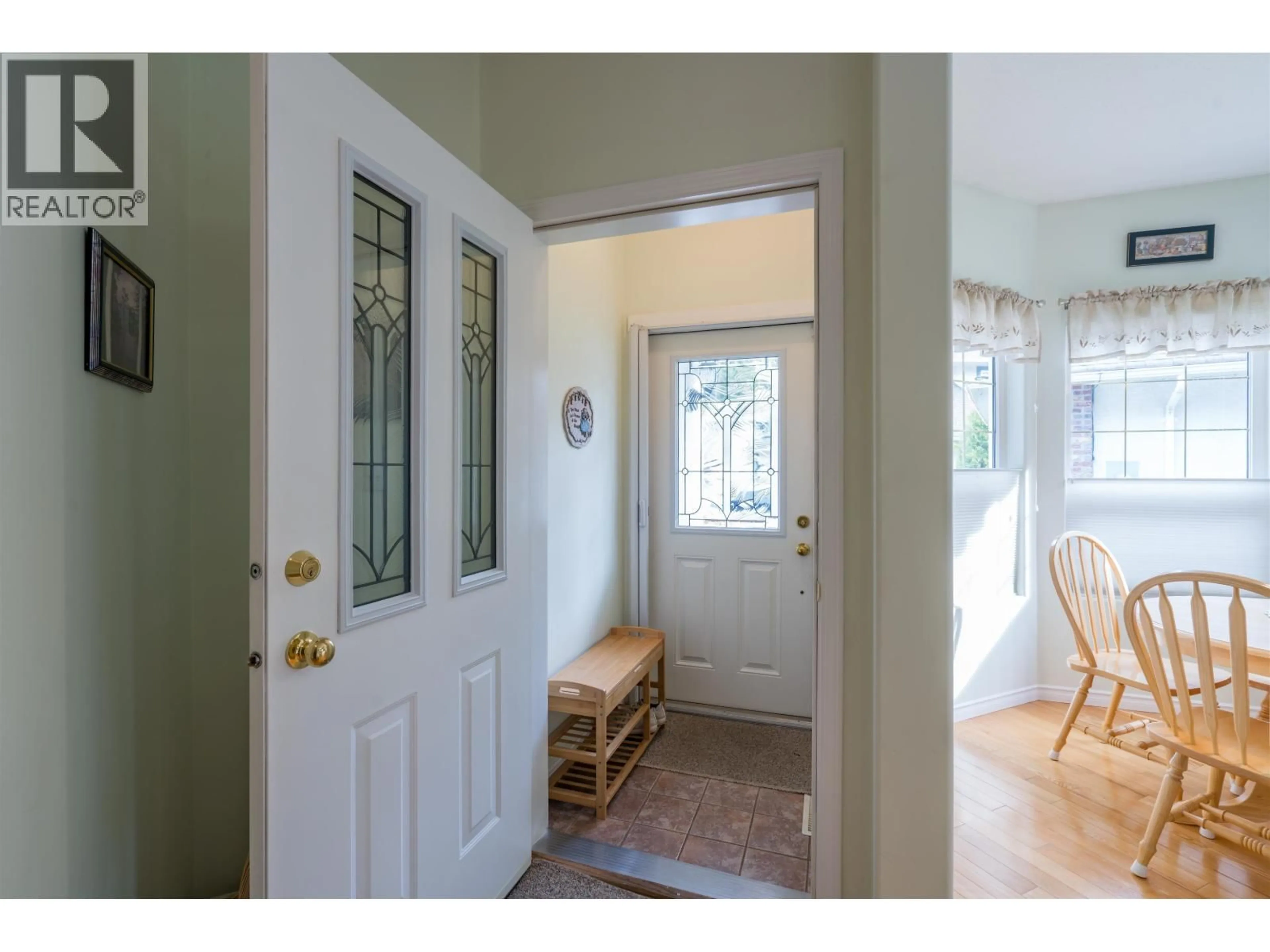Indoor entryway for 105 - 4450 COWART ROAD, Prince George British Columbia V2N4Z5