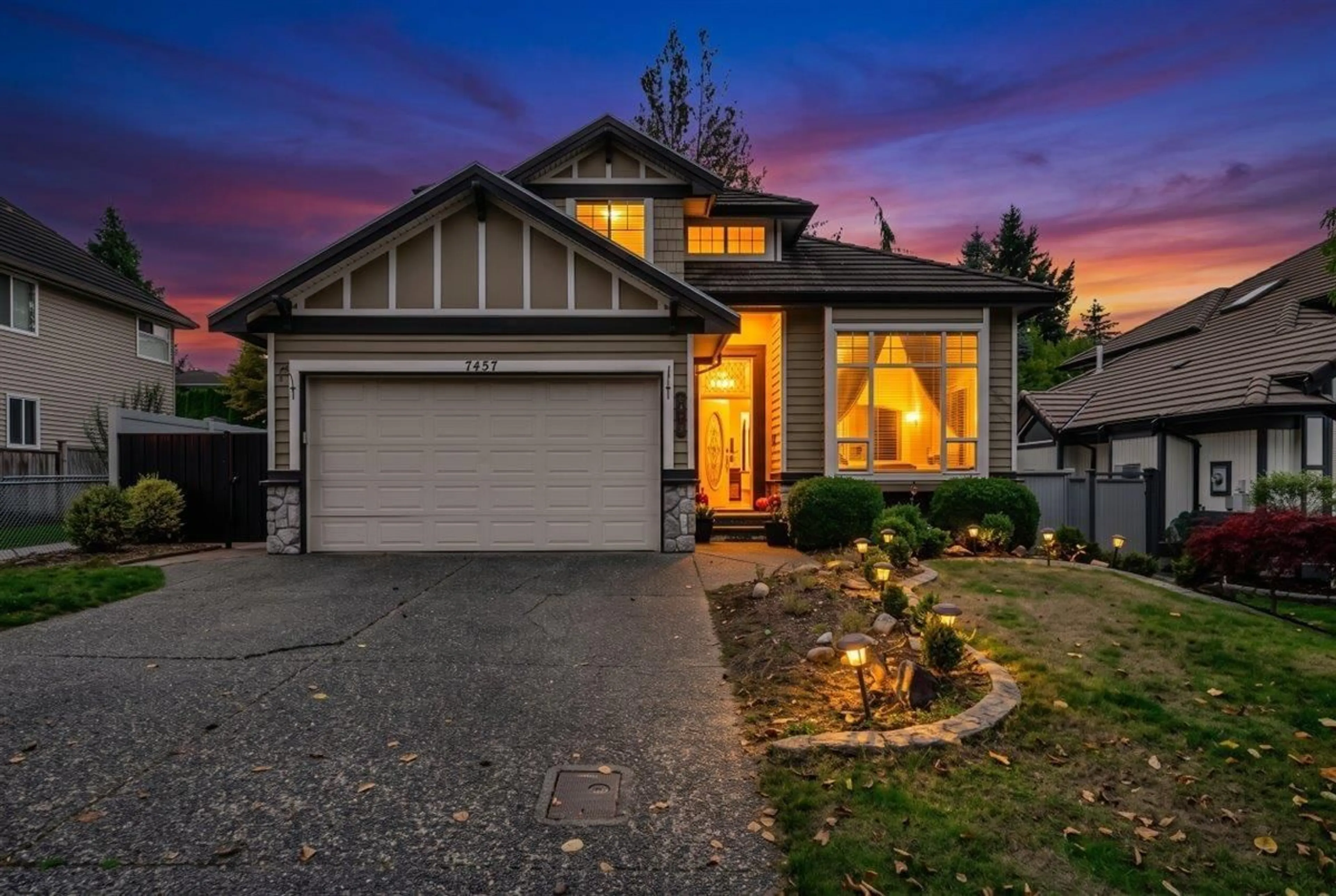 Home with vinyl exterior material, street for 7457 146TH STREET, Surrey British Columbia V3S8Y8