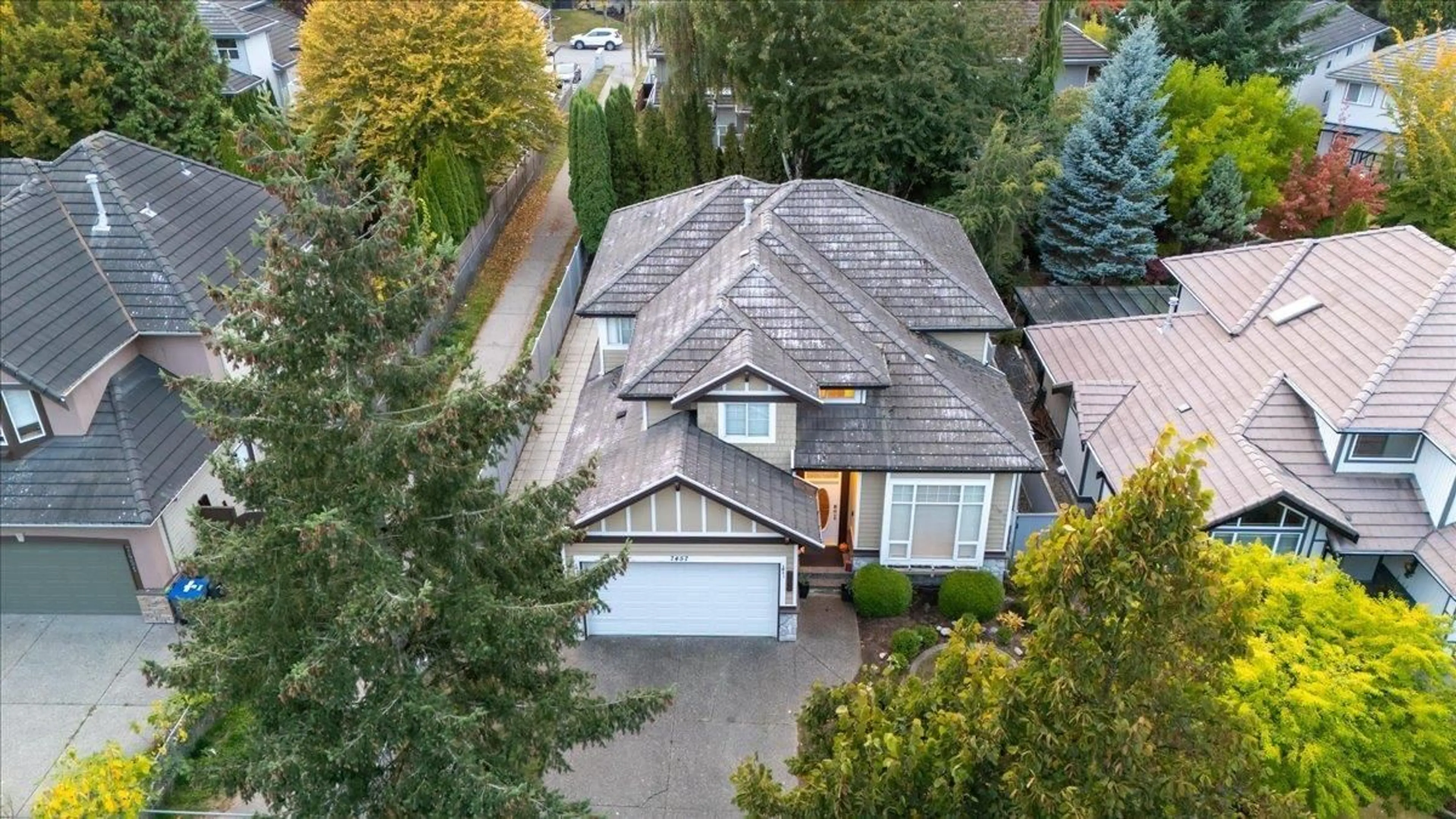 A pic from outside/outdoor area/front of a property/back of a property/a pic from drone, street for 7457 146TH STREET, Surrey British Columbia V3S8Y8