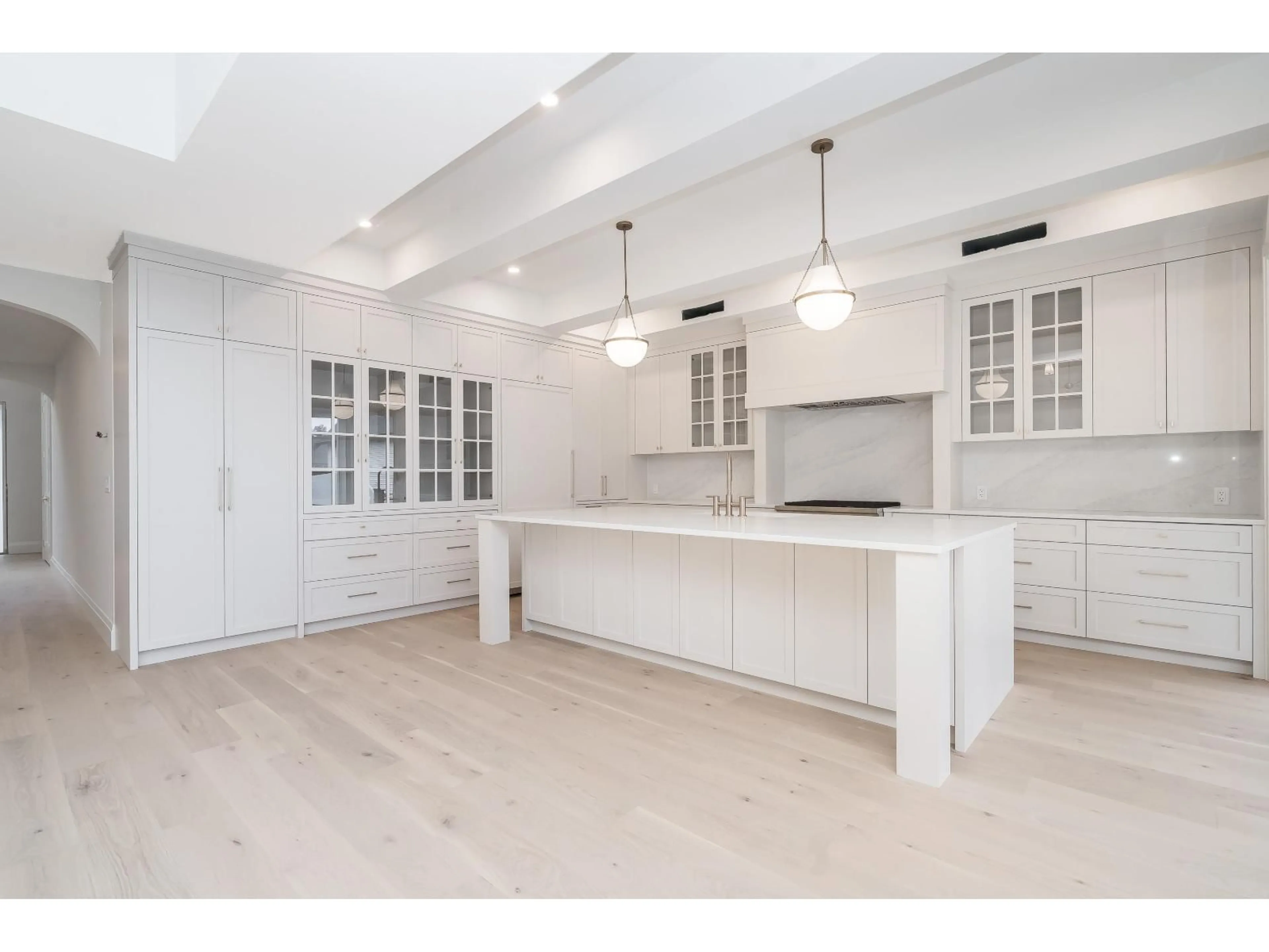 Open concept kitchen, unknown for 23701 40 AVENUE, Langley British Columbia V2Z2J9