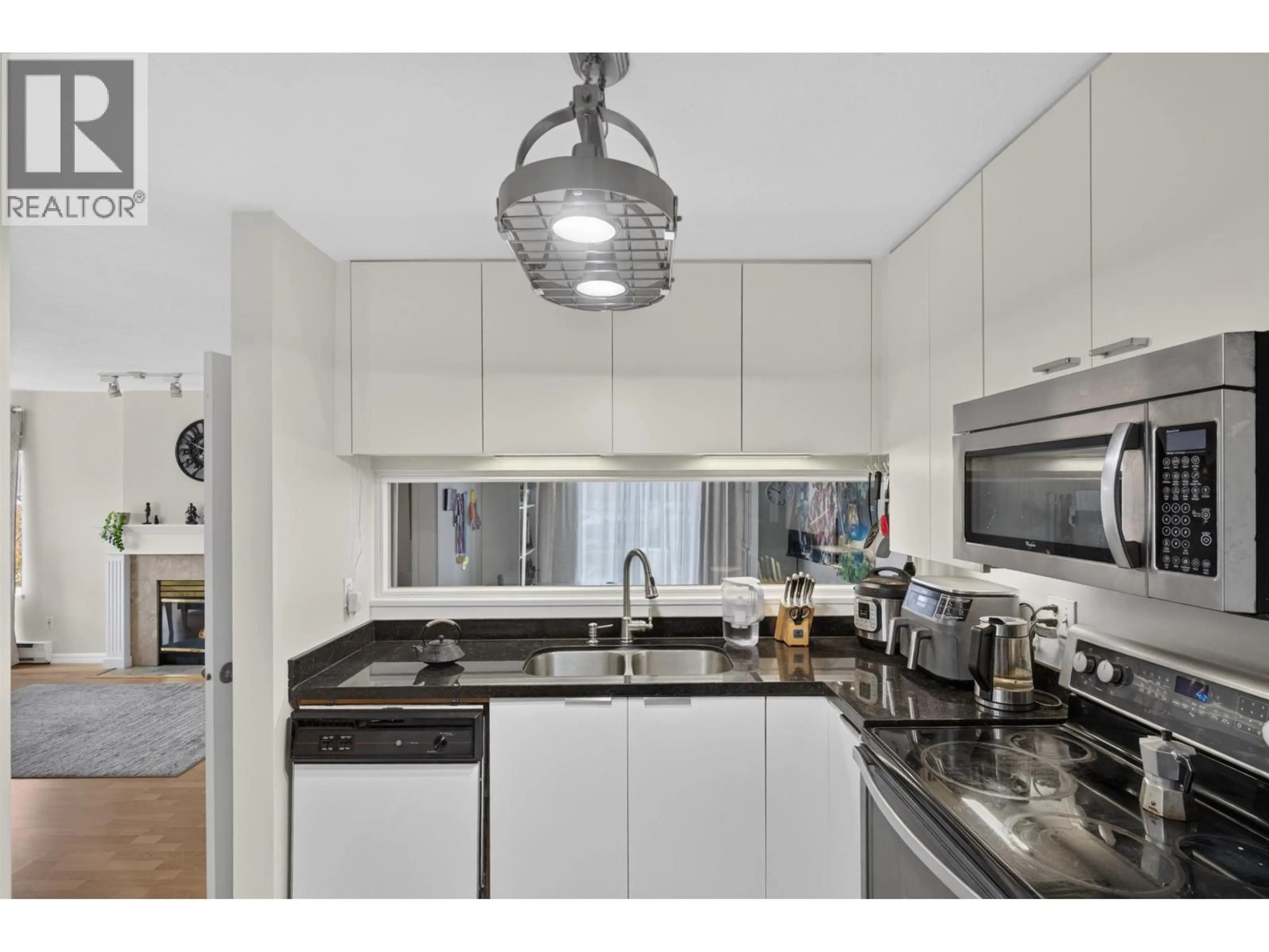 Standard kitchen, unknown for 303 - 1171 PIPELINE ROAD, Coquitlam British Columbia V3B4R9