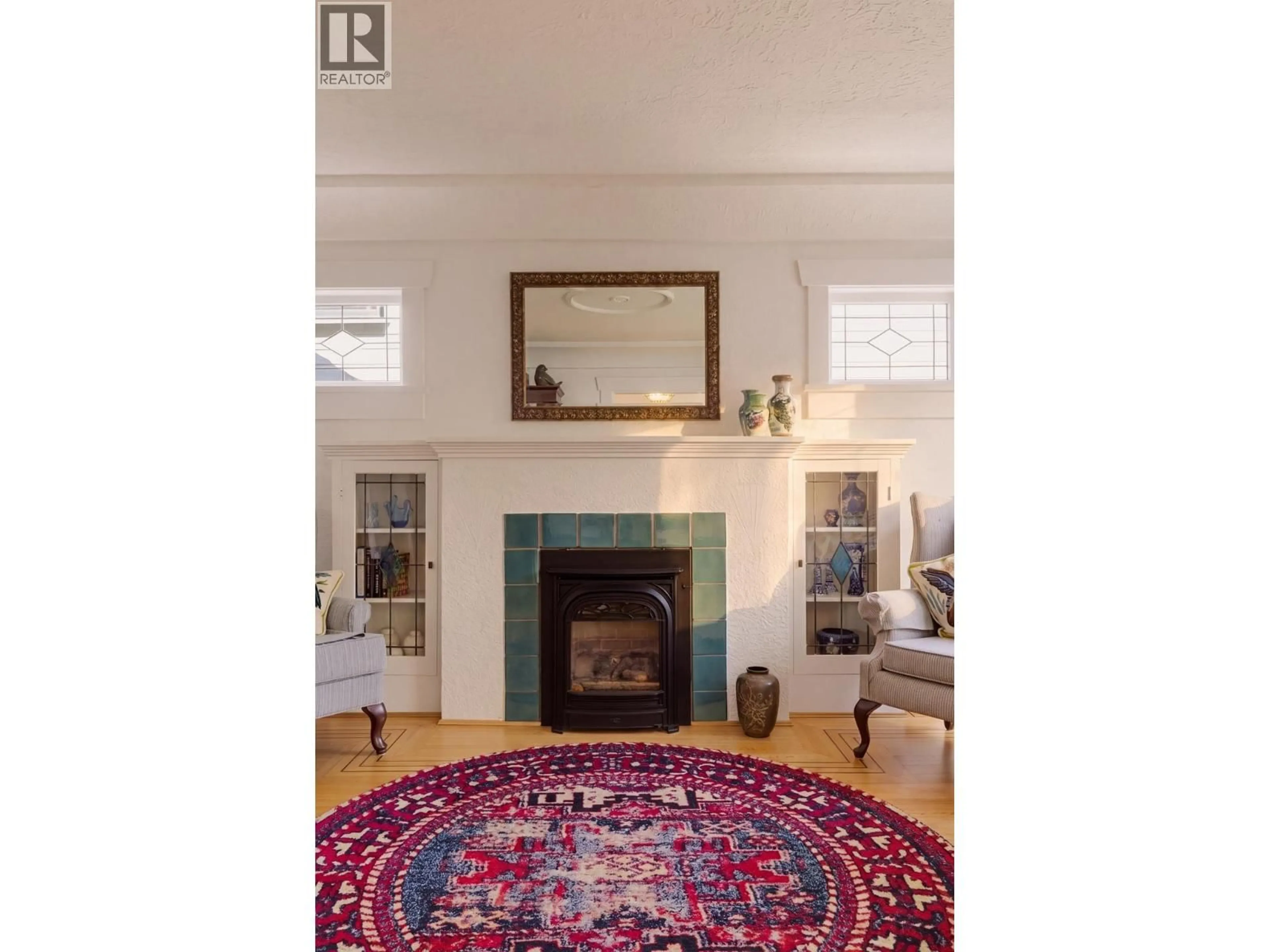 Unknown for 1955 8TH AVENUE, Vancouver British Columbia V5N1T9