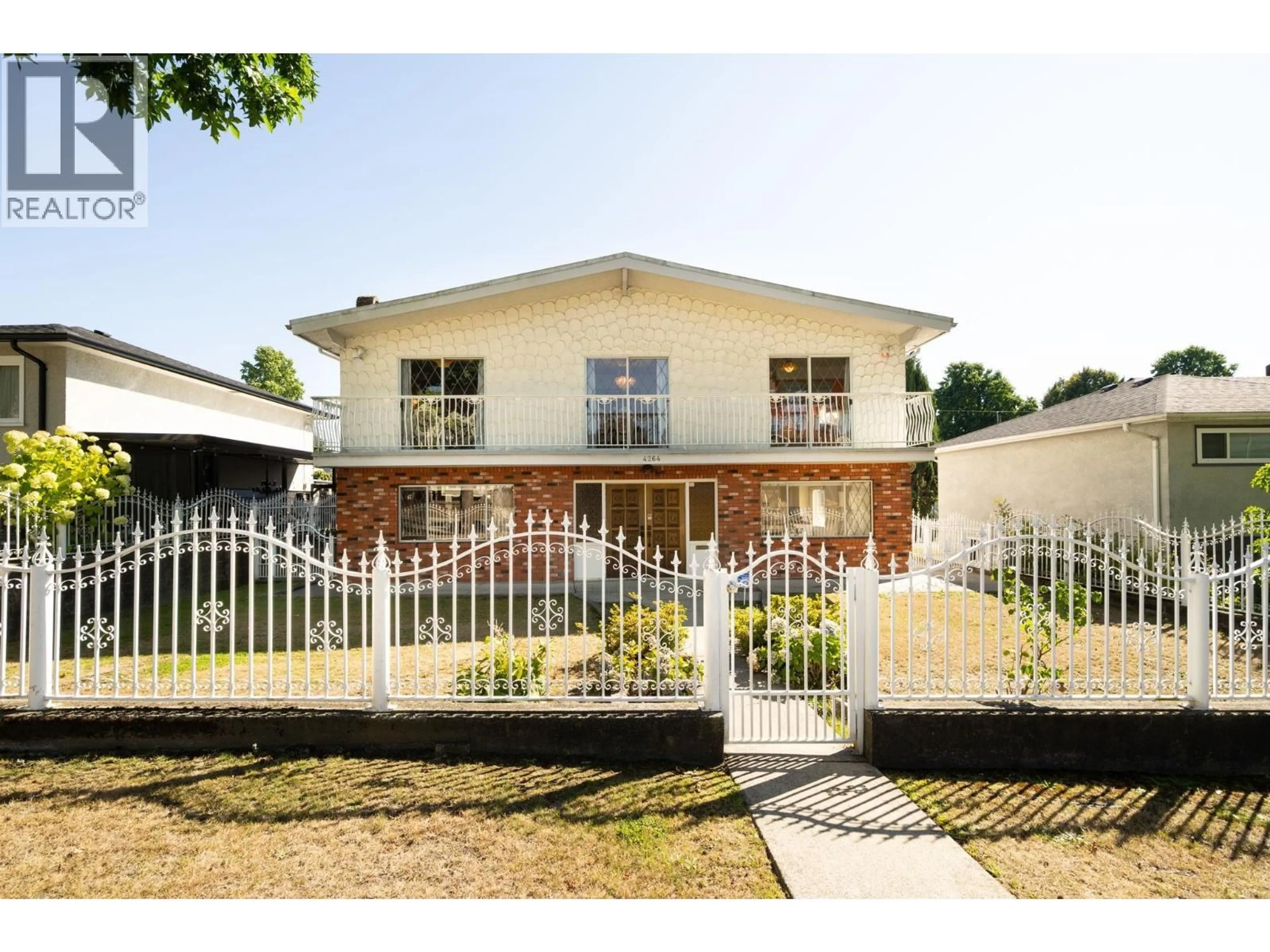 Home with brick exterior material, street for 4264 PARKER STREET, Burnaby British Columbia V5C3C3