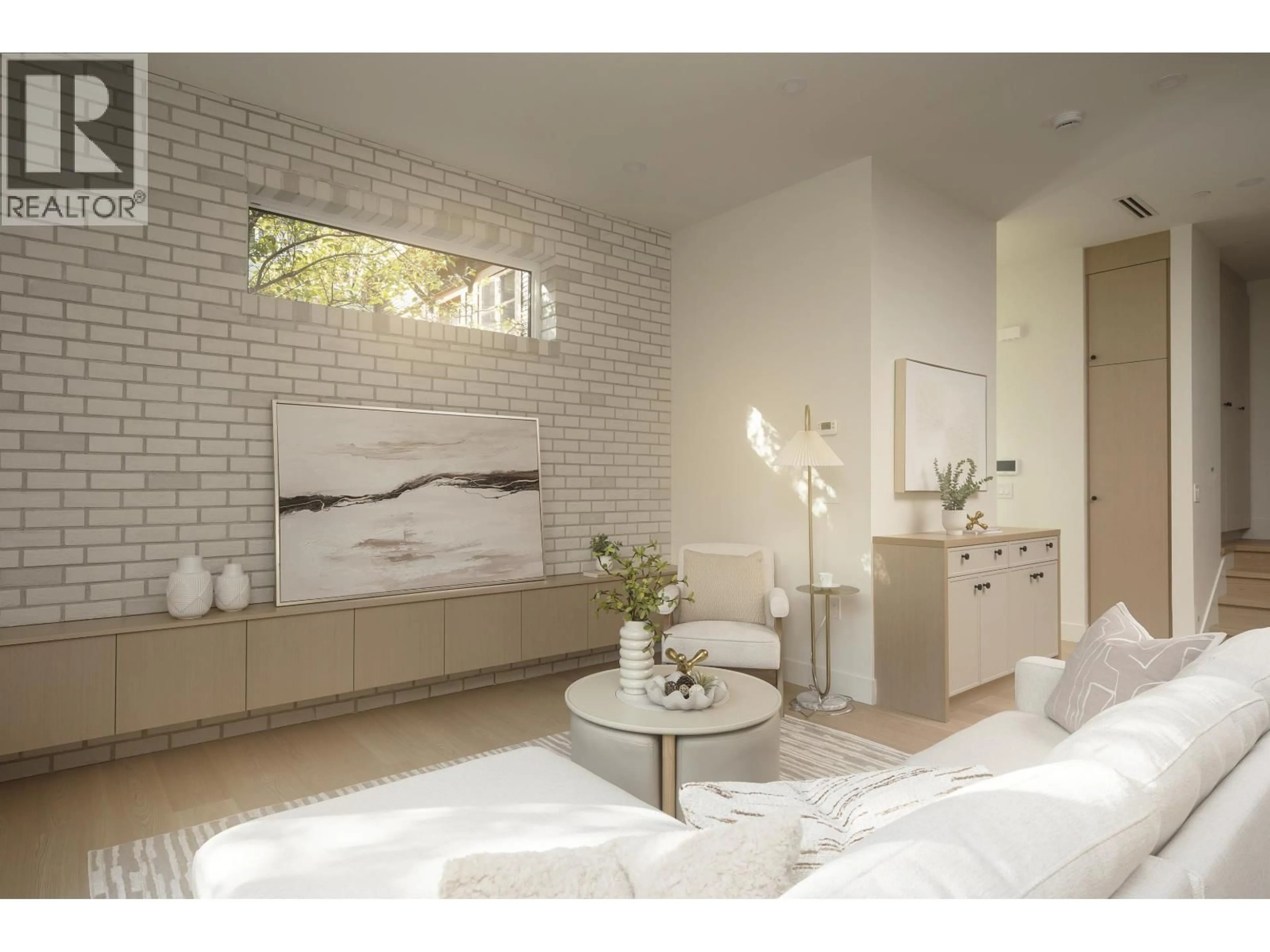 Unknown for 2 - 1376 11TH AVENUE, Vancouver British Columbia V5N1Y5