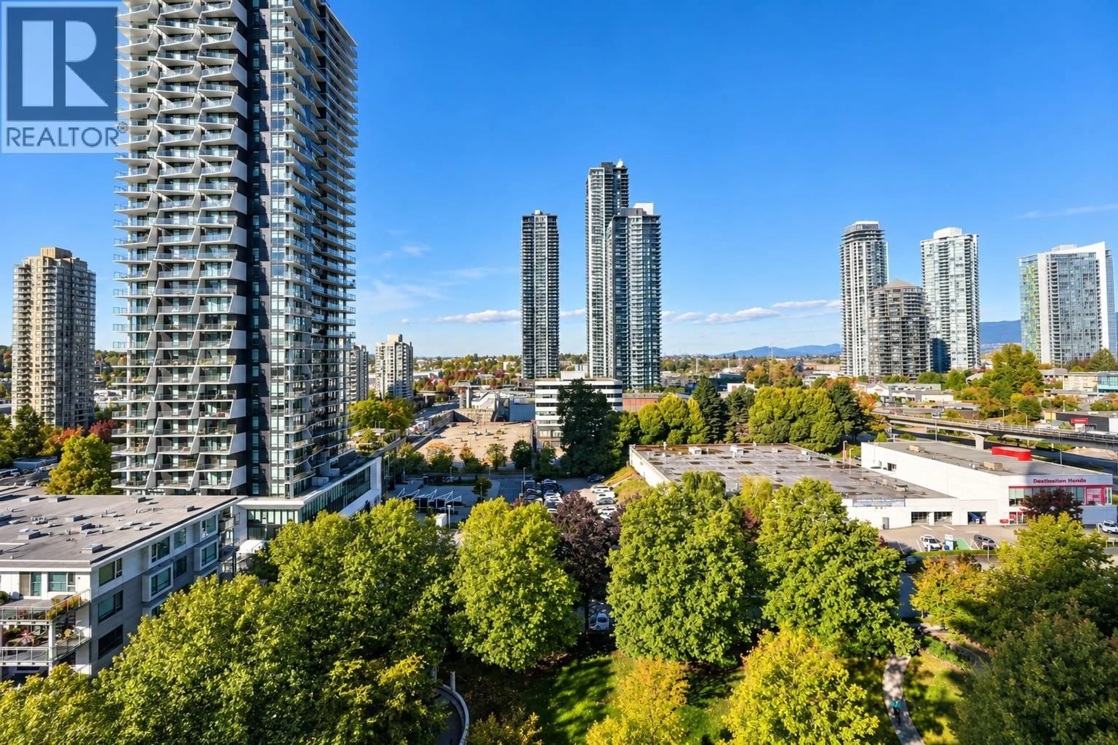 A pic from outside/outdoor area/front of a property/back of a property/a pic from drone, city buildings view from balcony for 1203 - 2138 MADISON AVENUE, Burnaby British Columbia V5C6T6