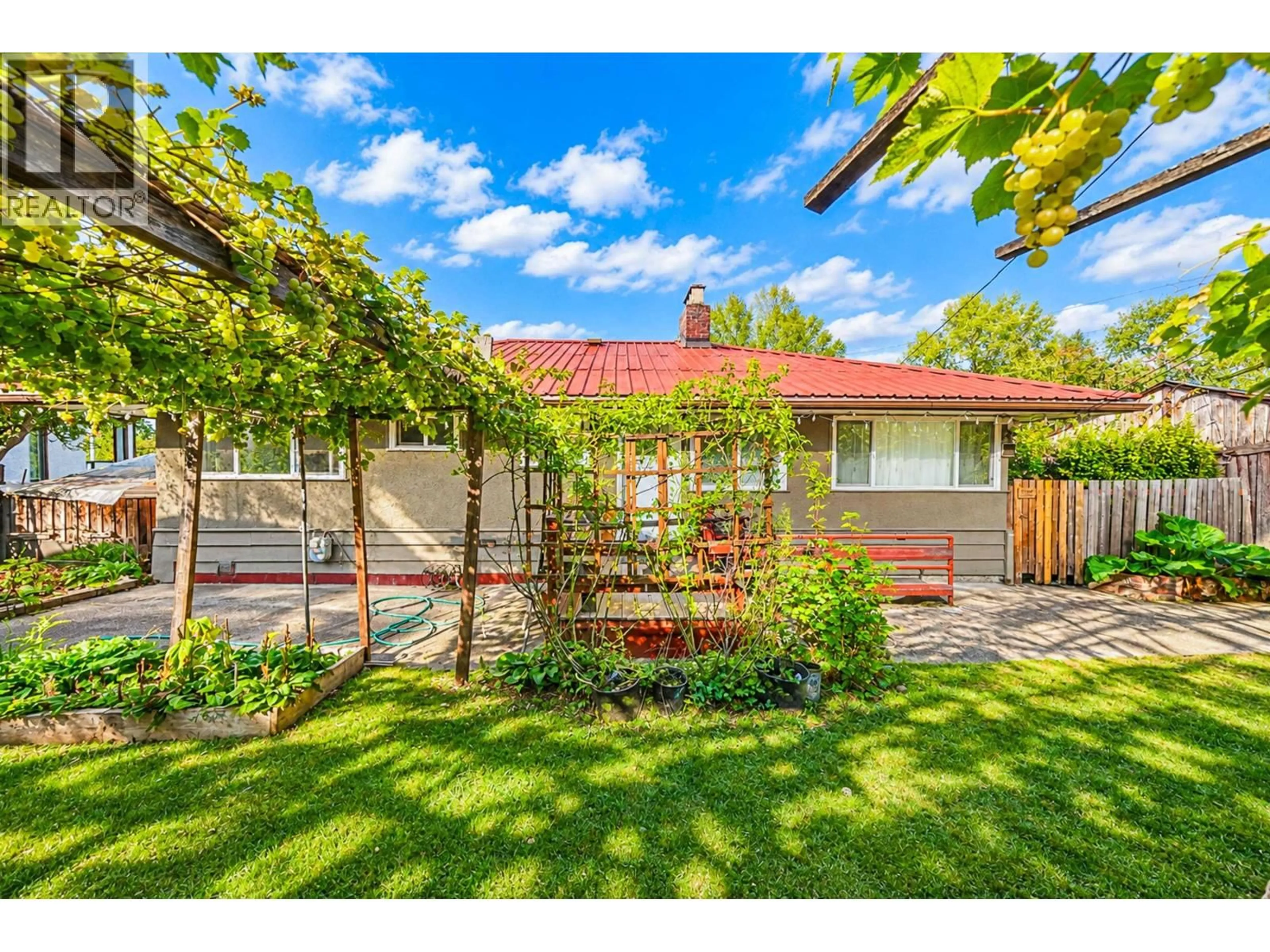 A pic from outside/outdoor area/front of a property/back of a property/a pic from drone, street for 7288 INLET DRIVE, Burnaby British Columbia V5A1C4