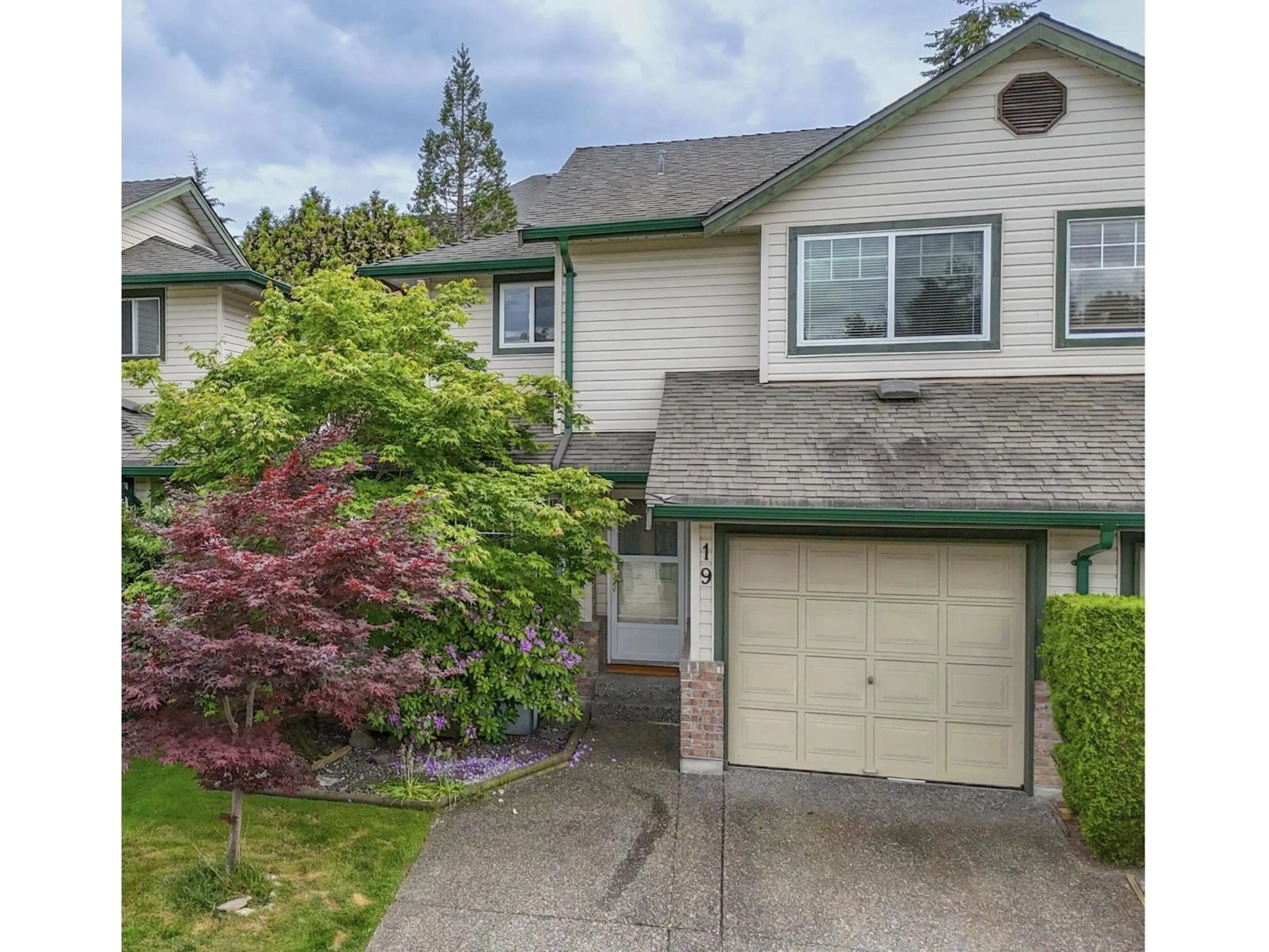 Home with vinyl exterior material, street for 19 - 8863 216 STREET, Langley British Columbia V1M2G9