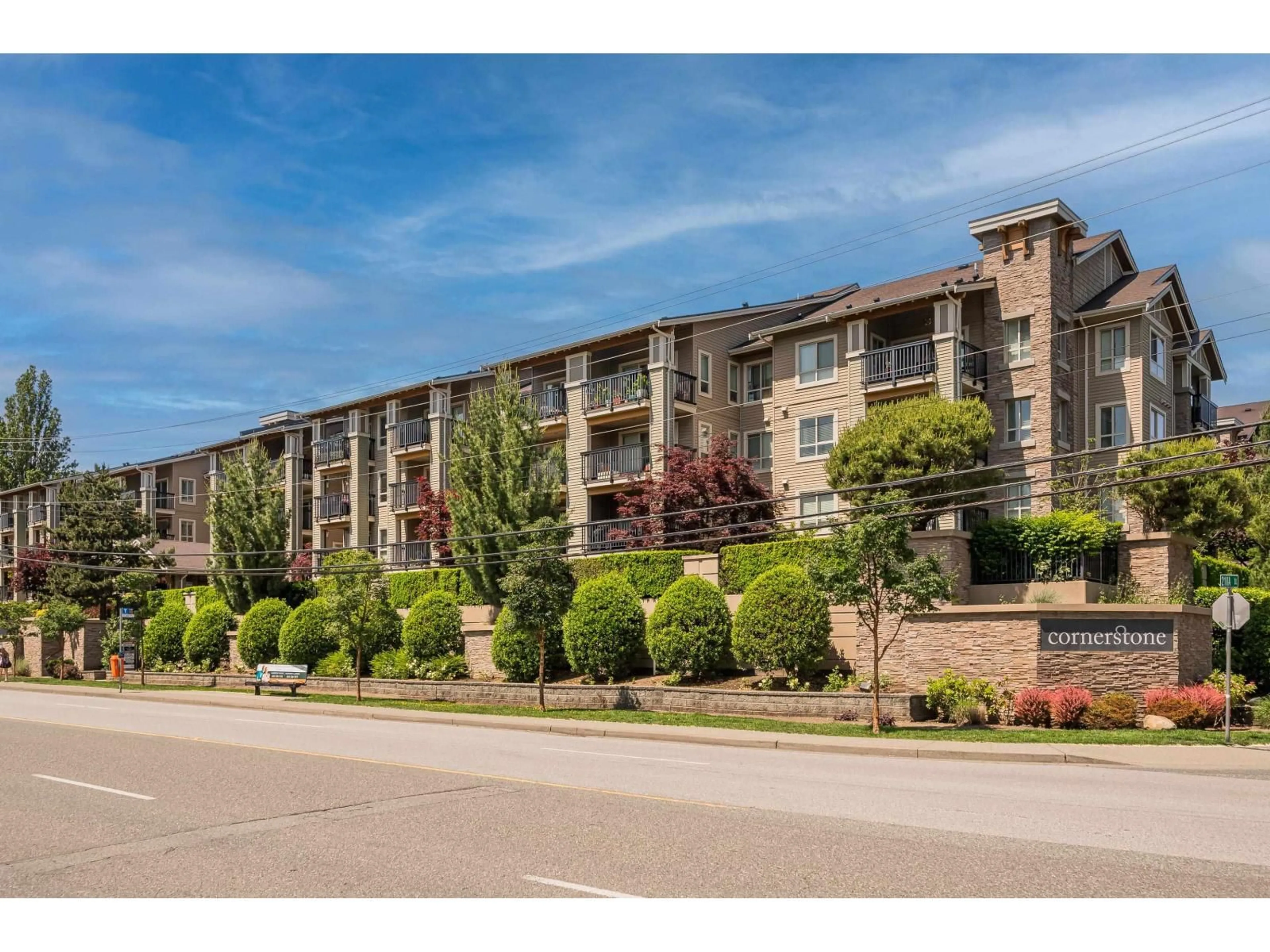 A pic from outside/outdoor area/front of a property/back of a property/a pic from drone, unknown for 101 - 21009 56 AVENUE, Langley British Columbia V3A0C9