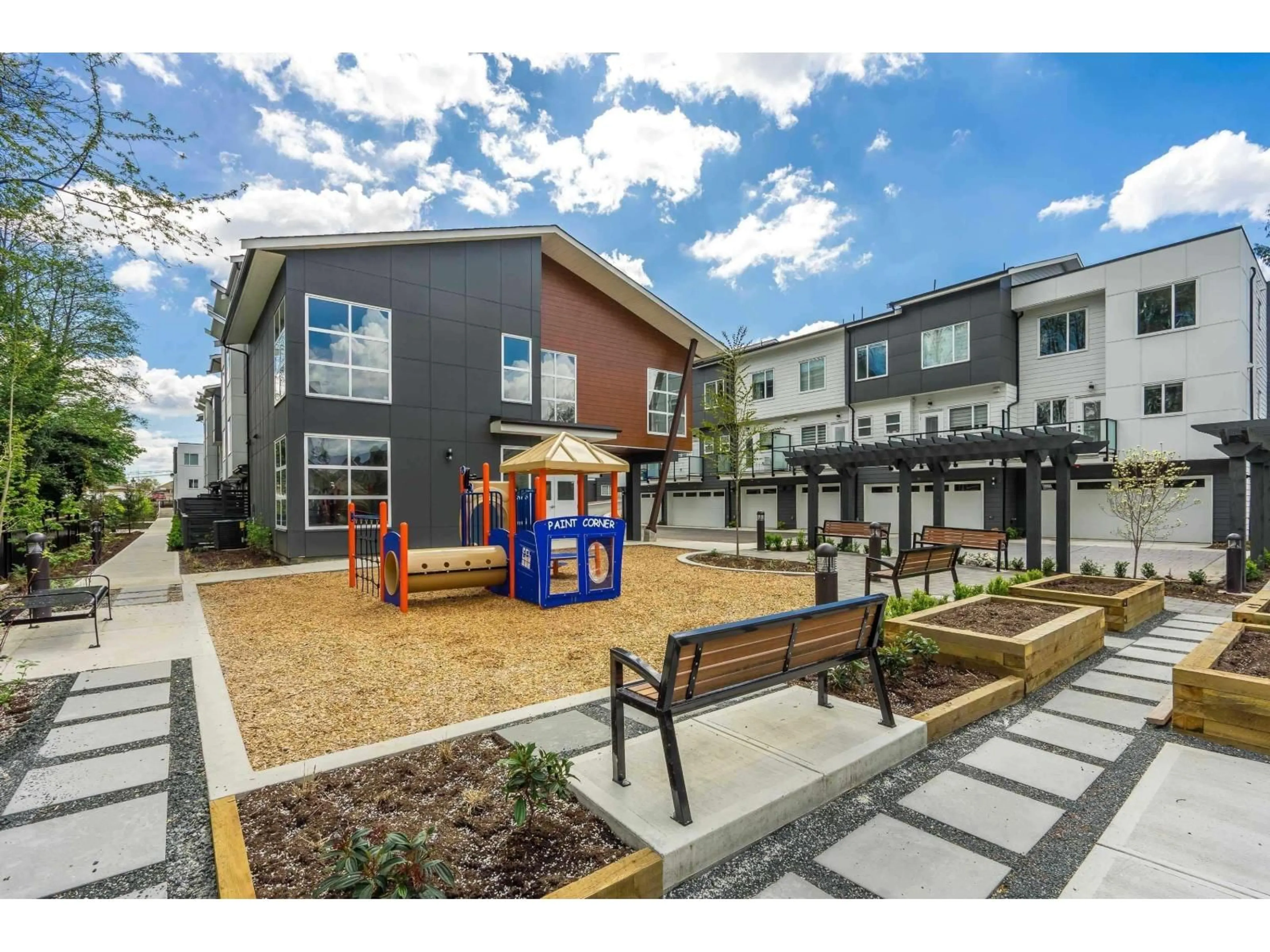 Patio, street for 37 - 9652 162A STREET, Surrey British Columbia V4N2E4