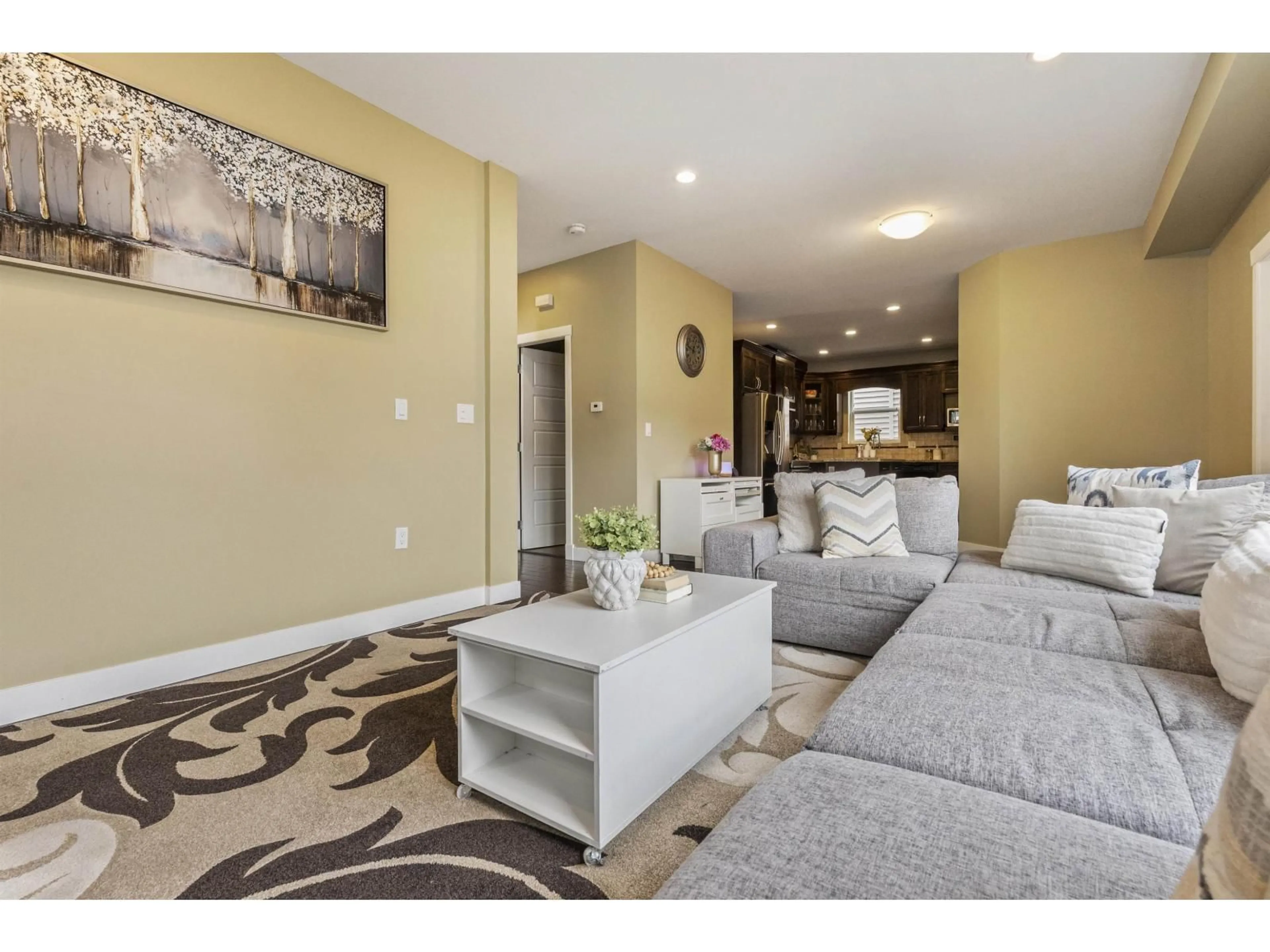 Living room with furniture, unknown for 7116 195A STREET, Surrey British Columbia V4N5Z5