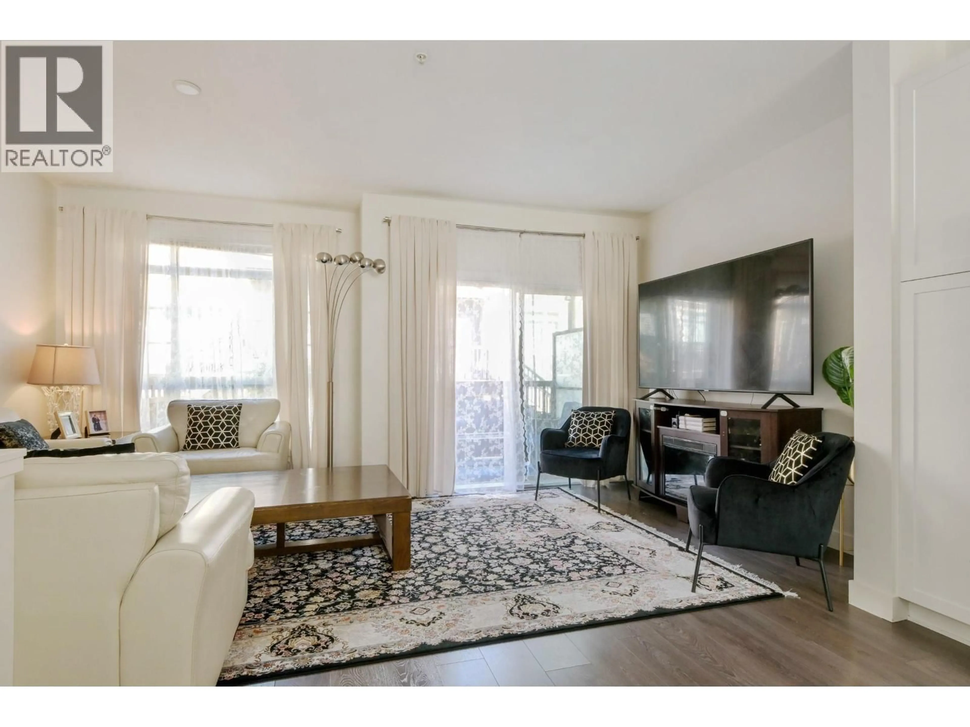 Living room with furniture, unknown for 136 - 11305 240 STREET, Maple Ridge British Columbia V3M5B5